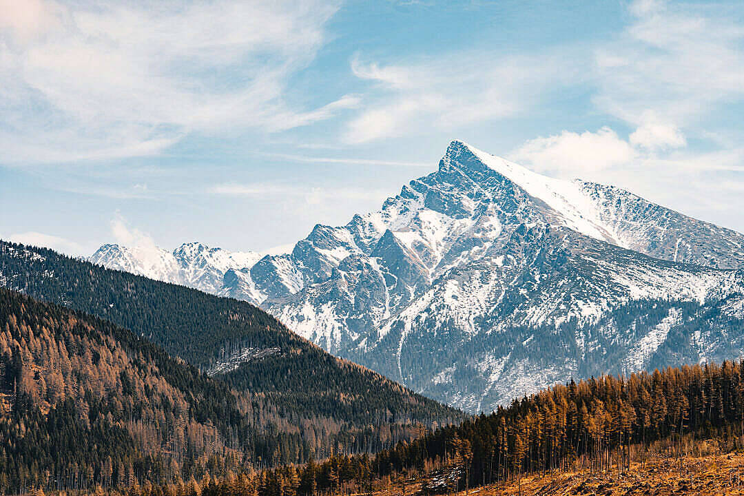 8K Ultra HD Tatra Mare Kriváň Fundal
