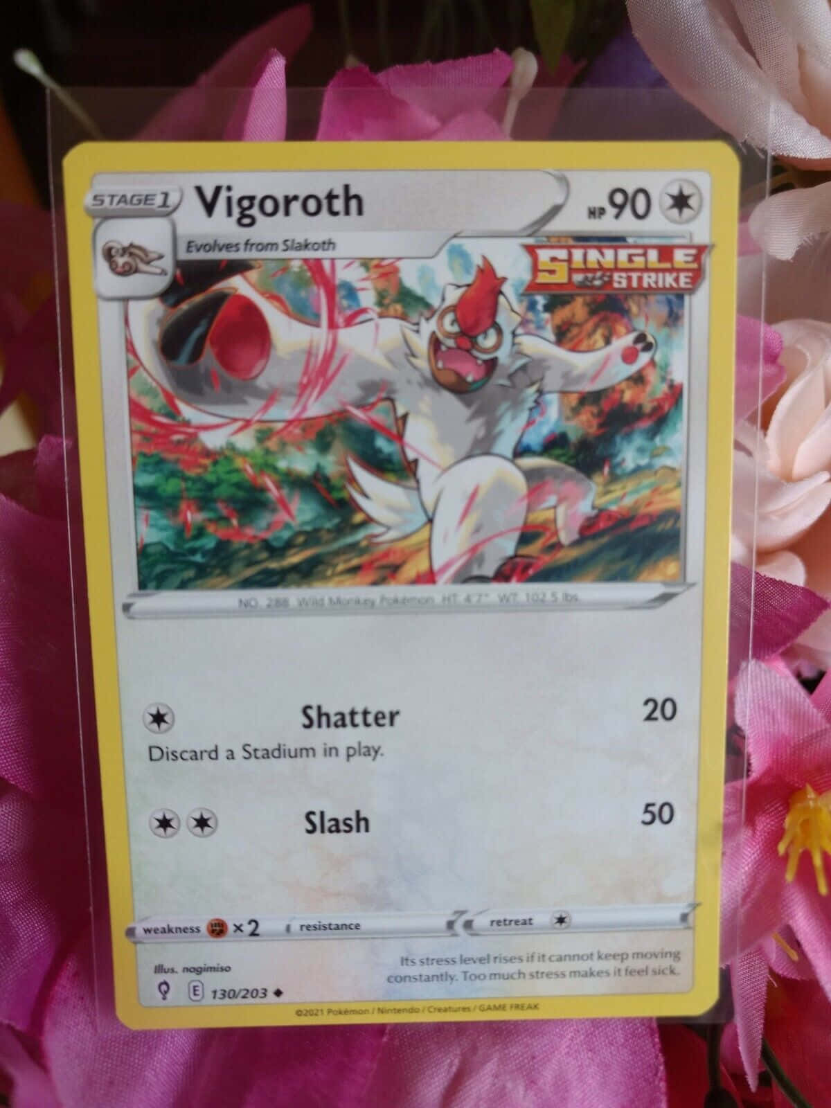 Acțiune Intensă cu Cartea Pokemon Vigoroth Fundal