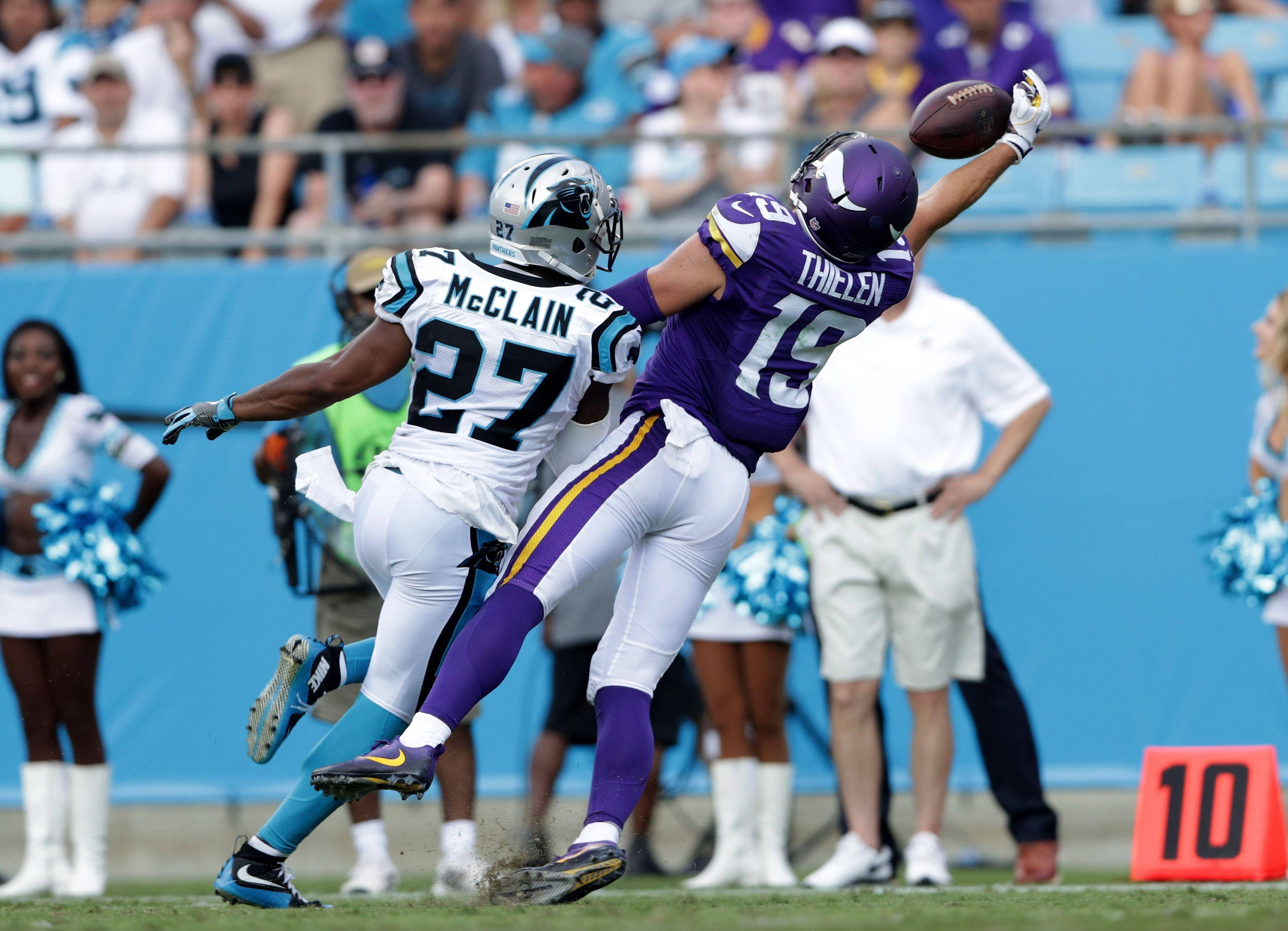 Adam Thielen, reflexe uimitoare Fundal