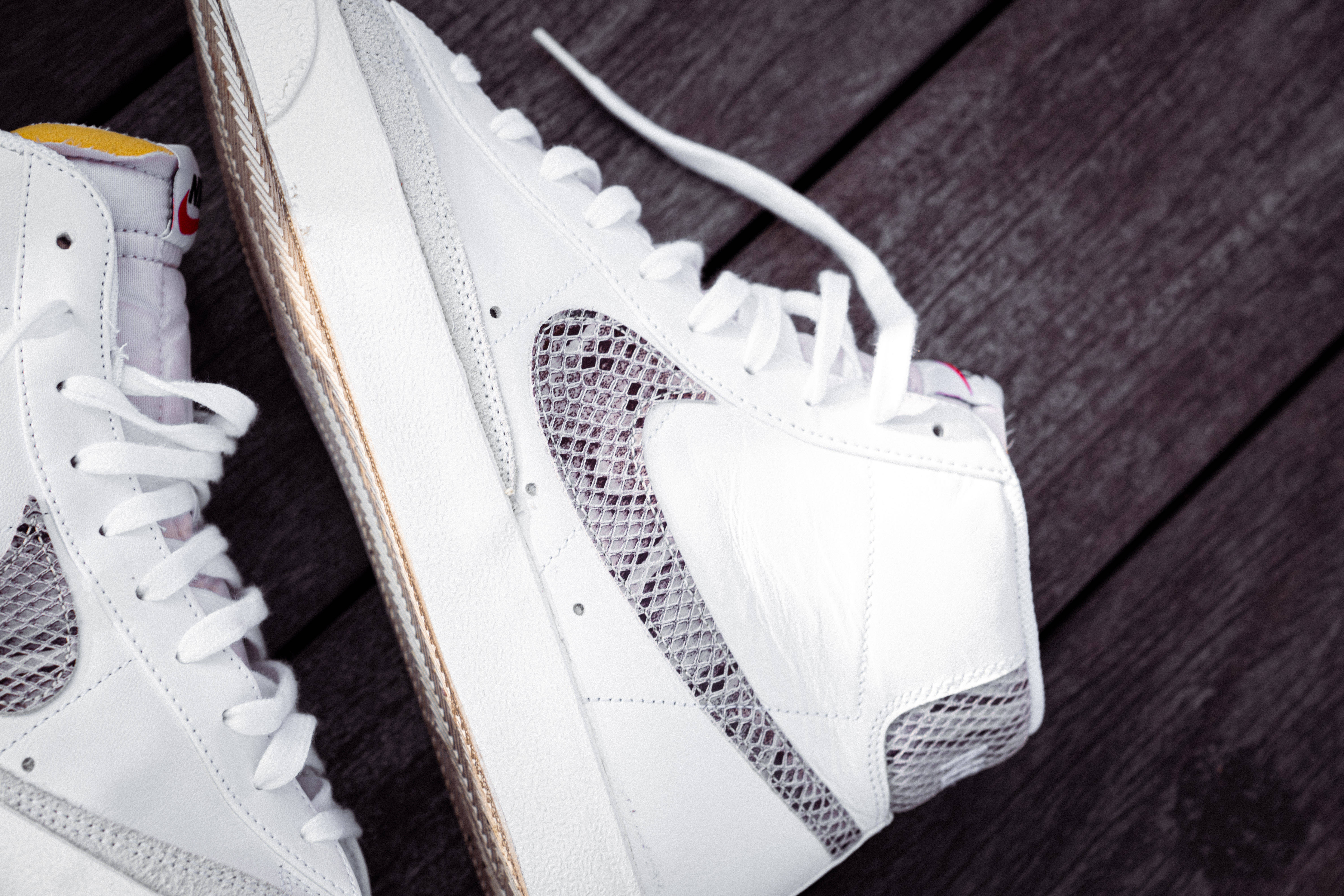 Adidasi Nike Cool Trendy Fundal
