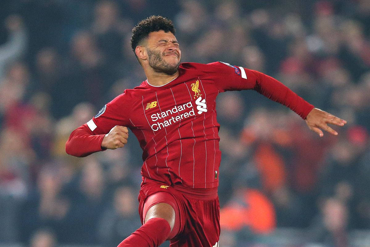 Alex Oxlade-Chamberlain sărind în aer Fundal