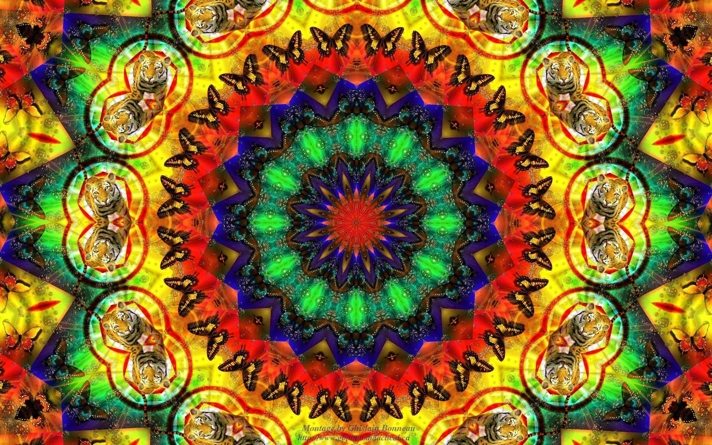 Animale Fractalice cu Estetică Întunecată și Trippy Fundal