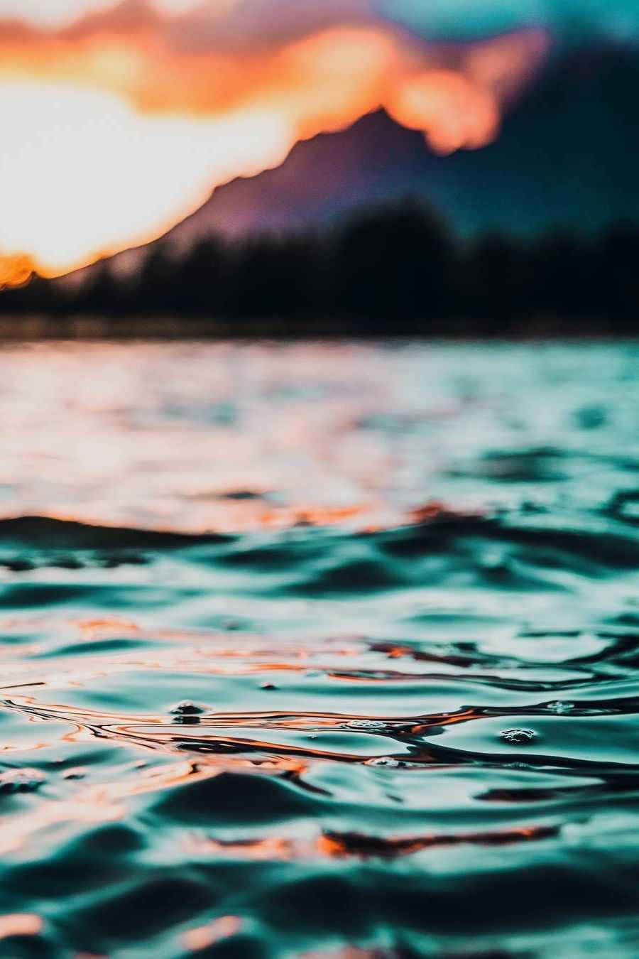 Apa liniștită a oceanului Fundal