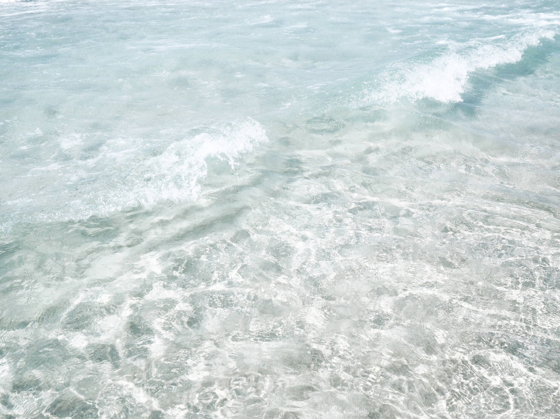 Un tapet cu apă de mare limpede — Pastel Fundal
