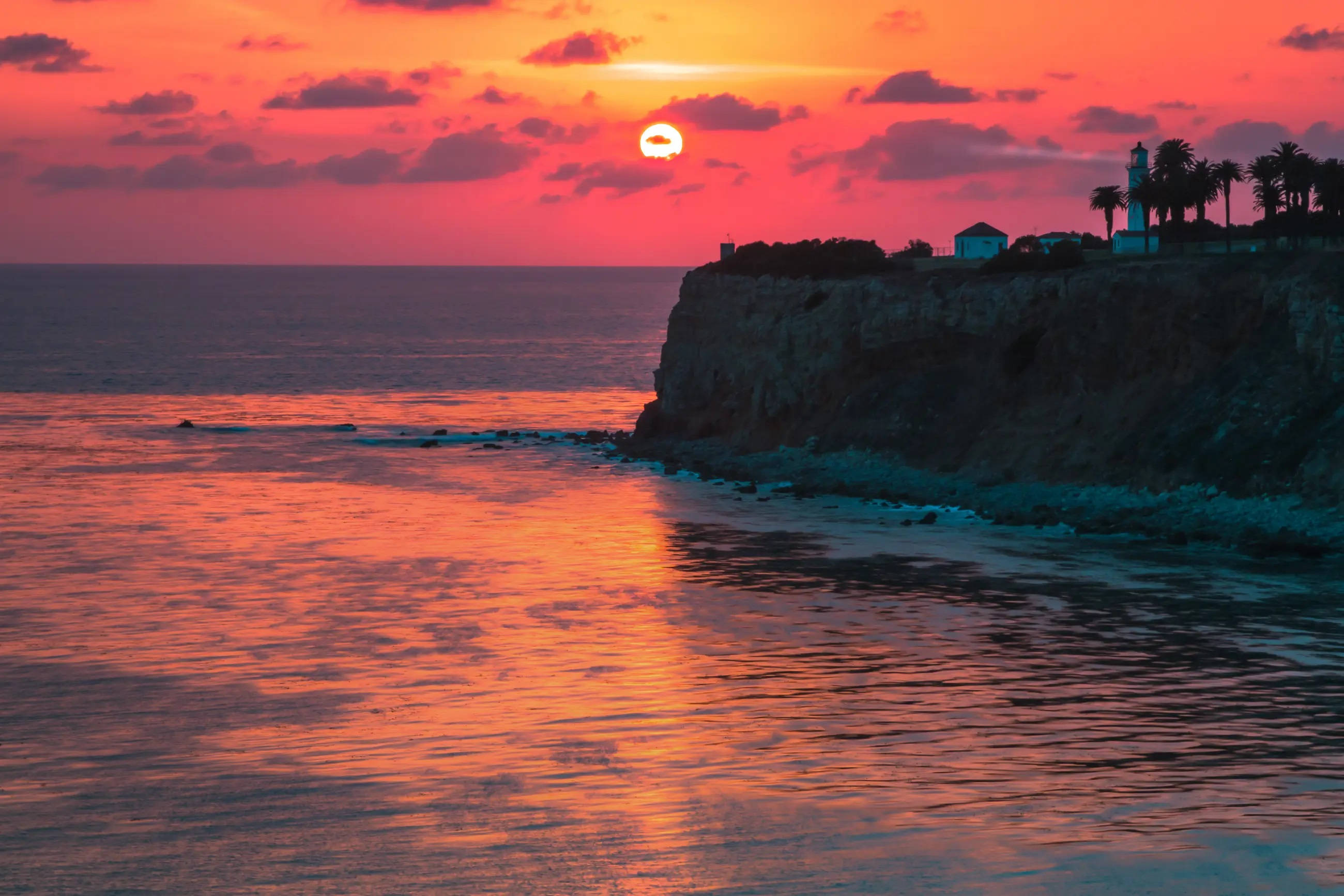 Apus de soare pe Terranea Bluff, Los Angeles Fundal