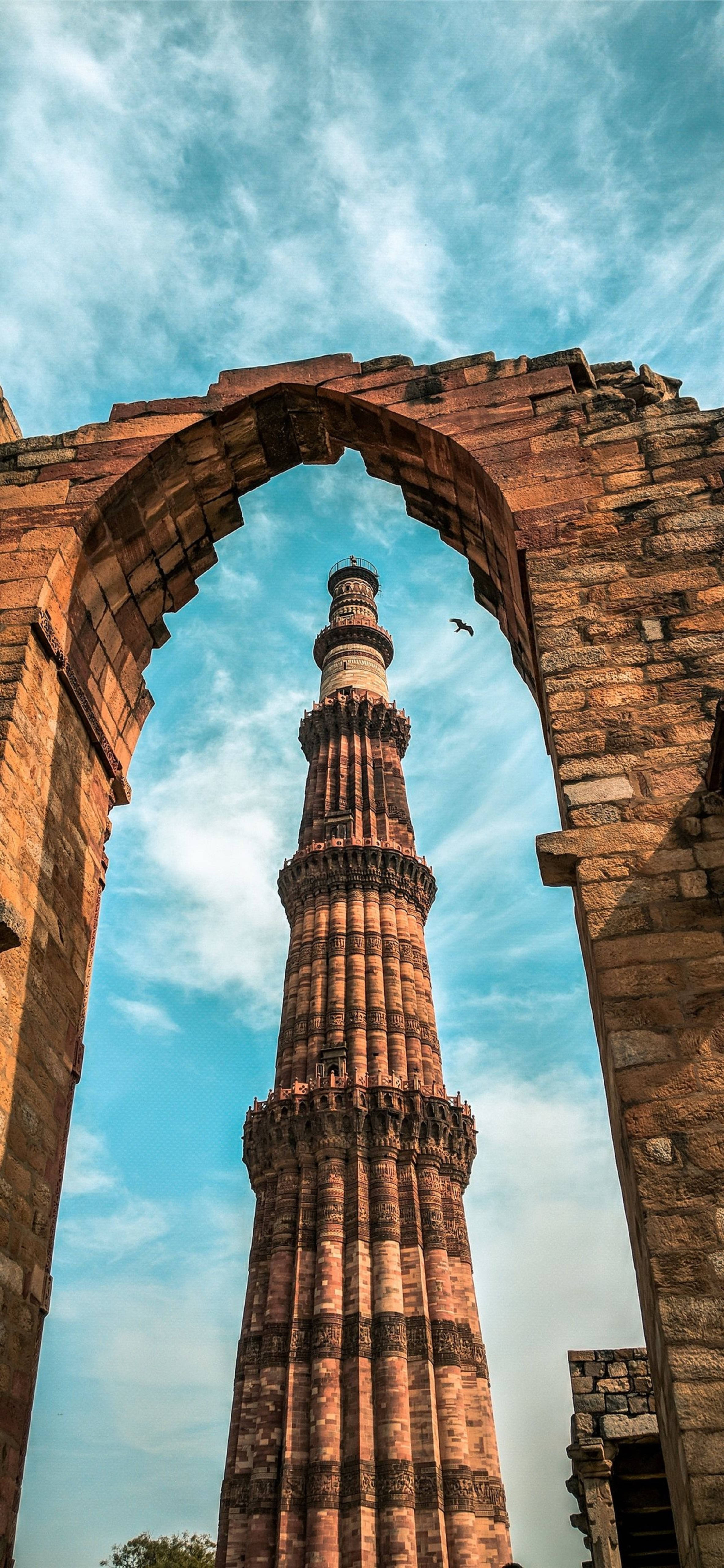 Arcul Qutub Minar Delhi Fundal