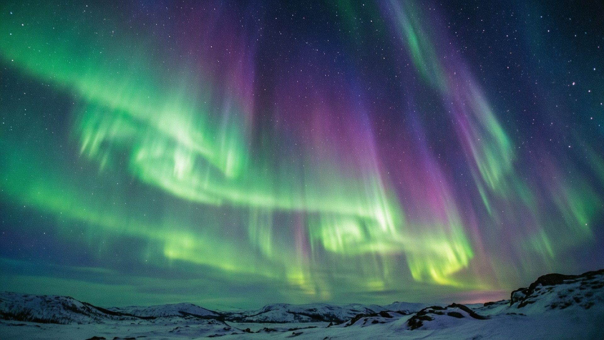 Aurora peste Zăpadă Fundal