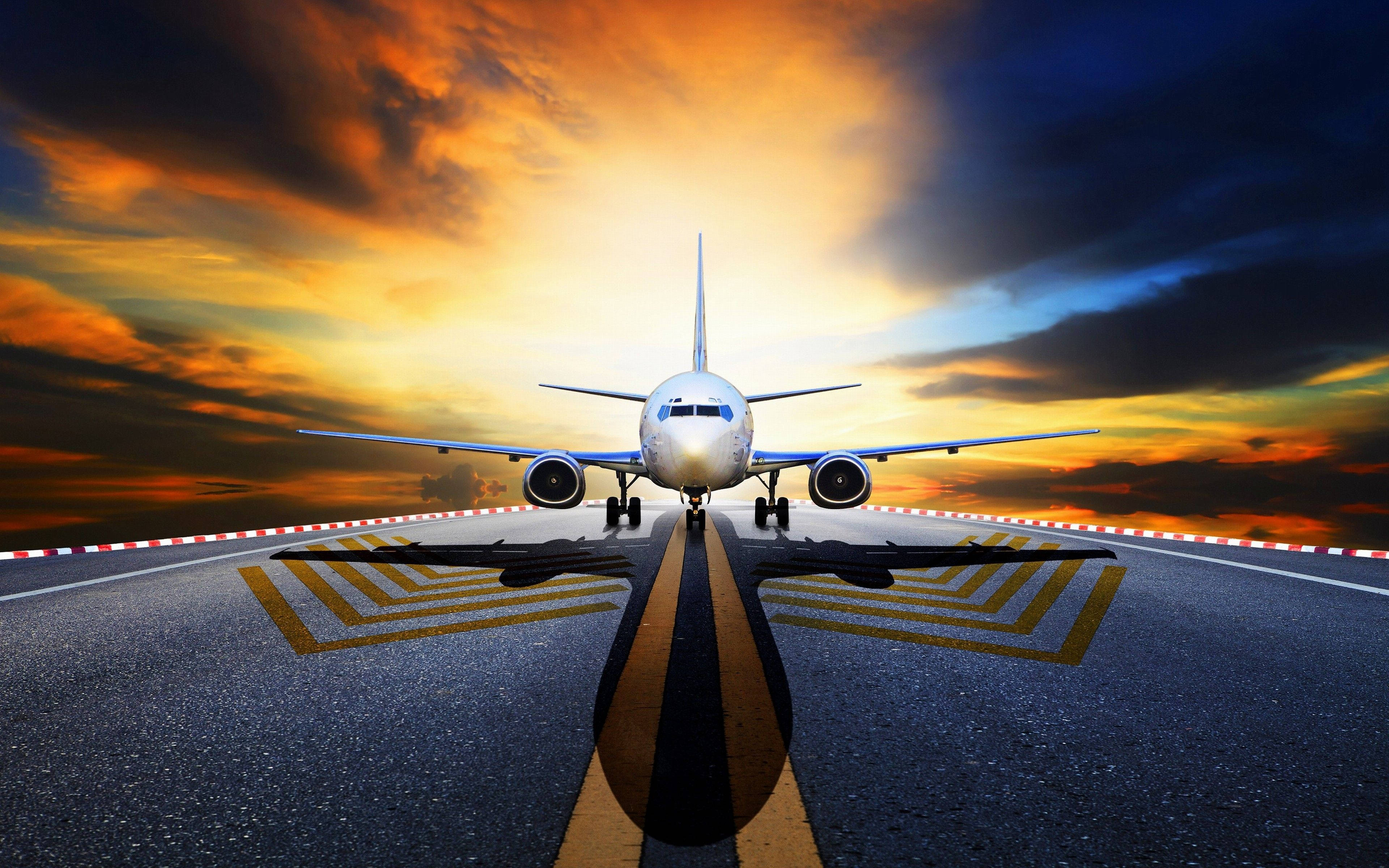 Avion 4K pe pistă Fundal