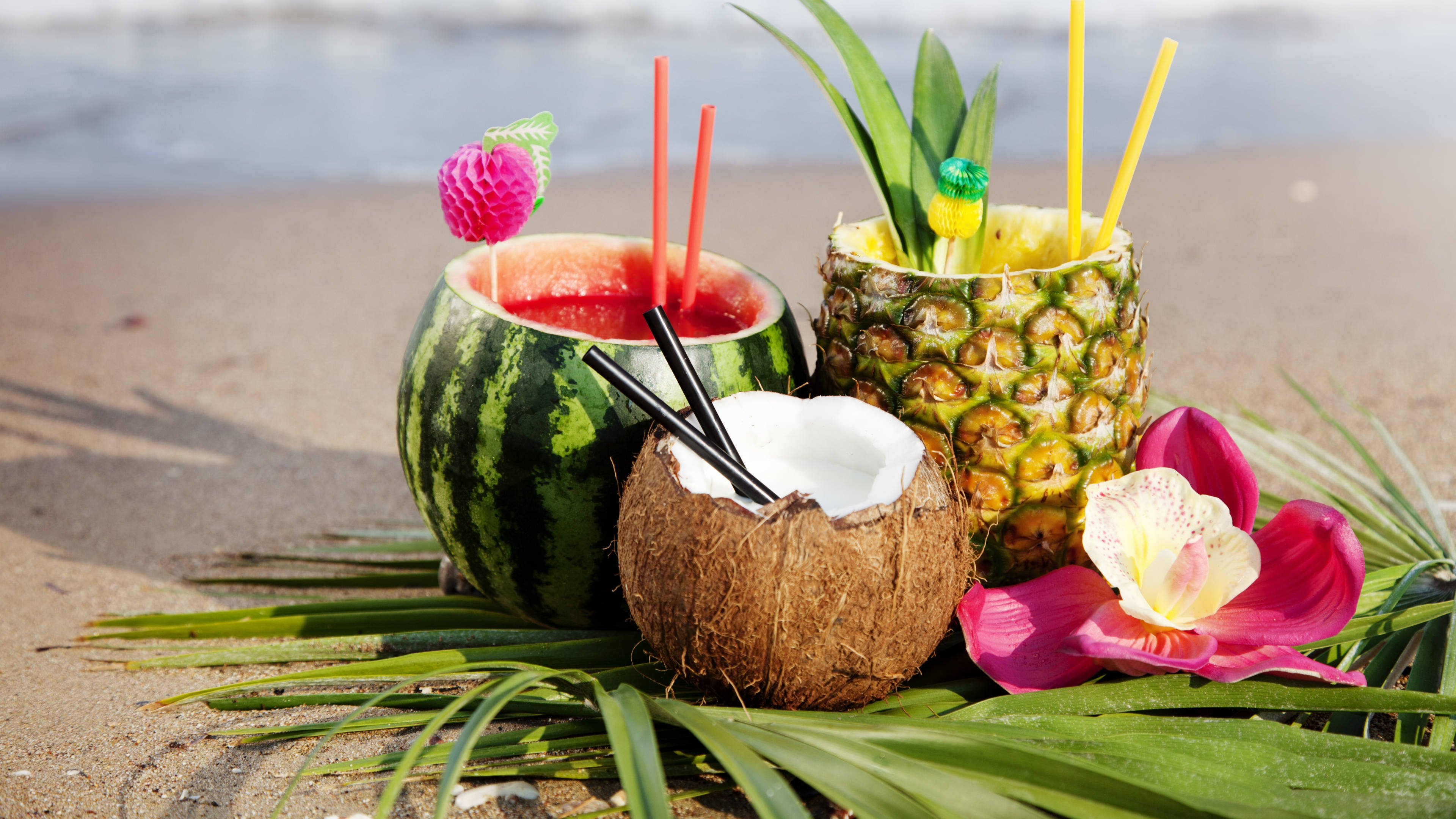Băuturi Tropicale Pepene, Ananas și Coco Fundal