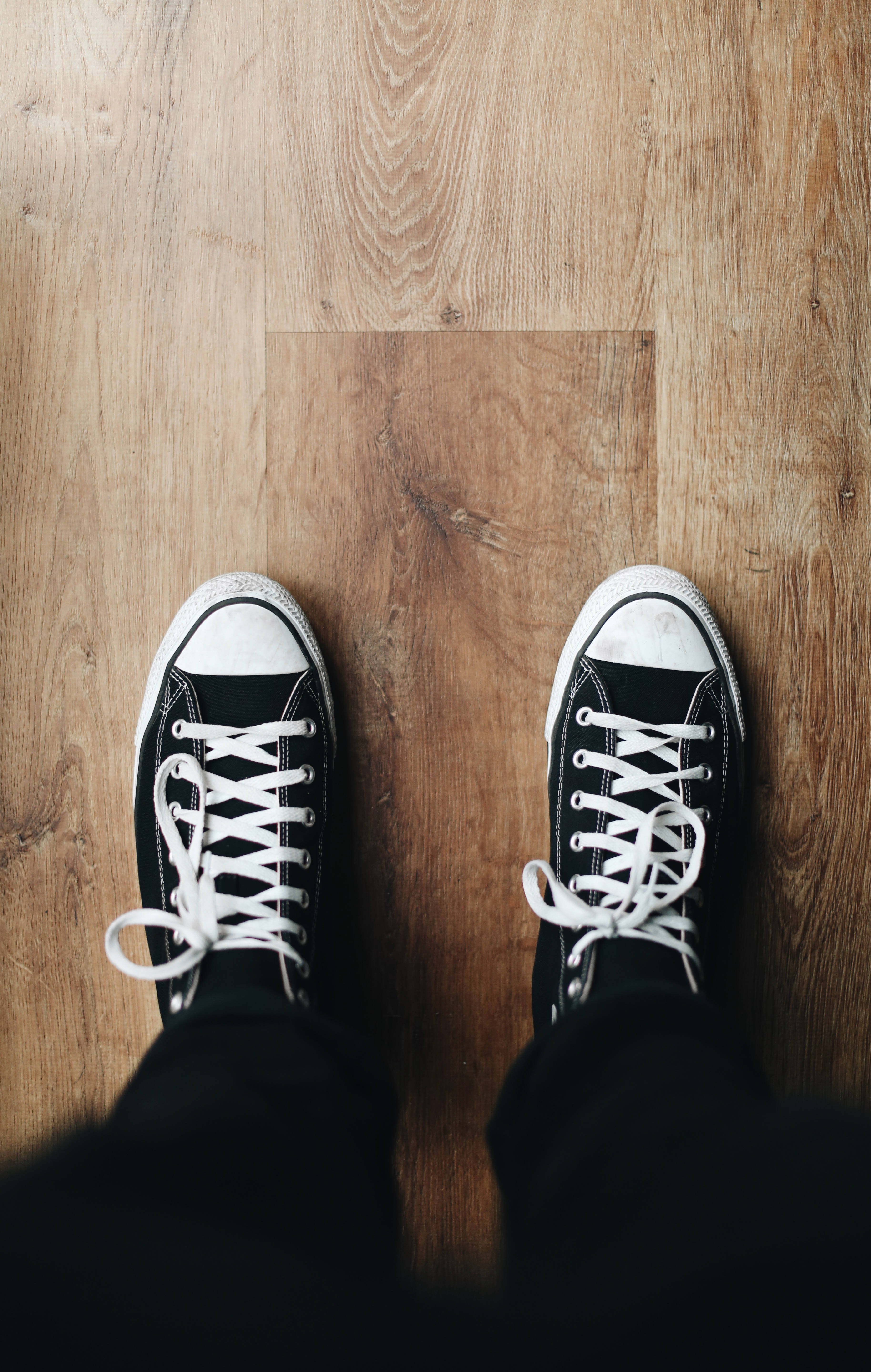 Black Converse Sneakers Fundal