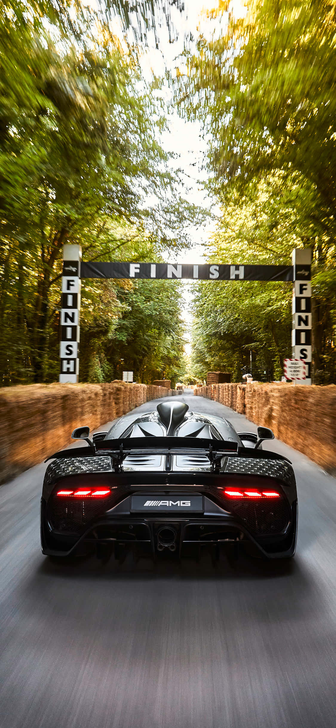 Project One iPhone Xs Mercedes Amg Fundal Negru Fundal