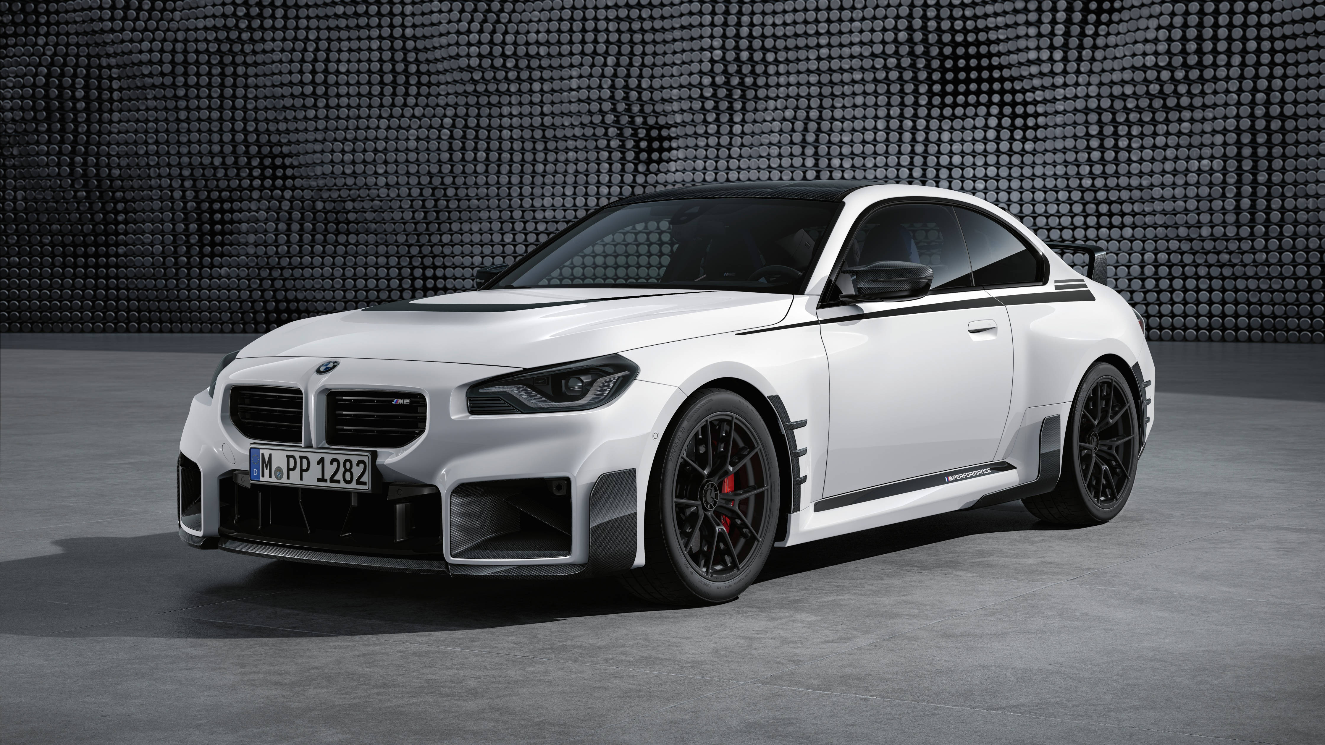BMW M2 alb 4K Laptop Mașină Fundal