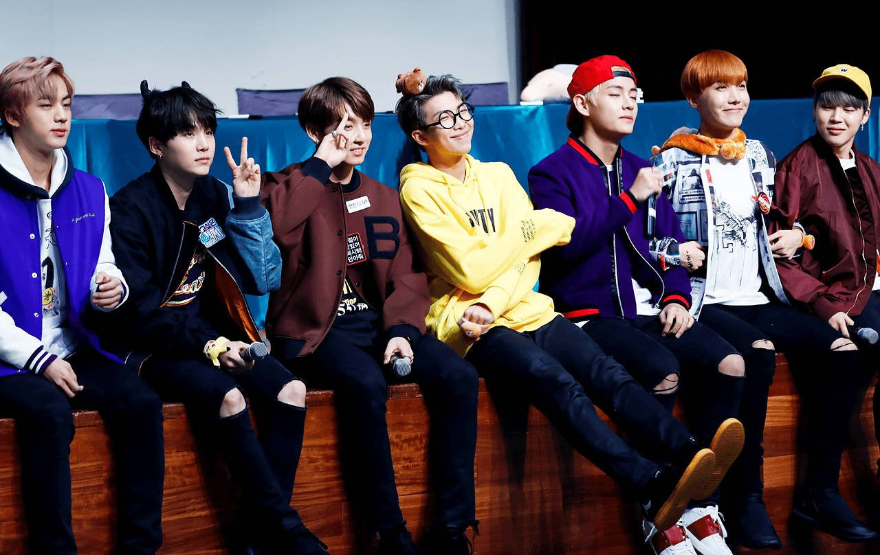 BTS Drăguț La Întâlnirea Cu Fanii Fundal