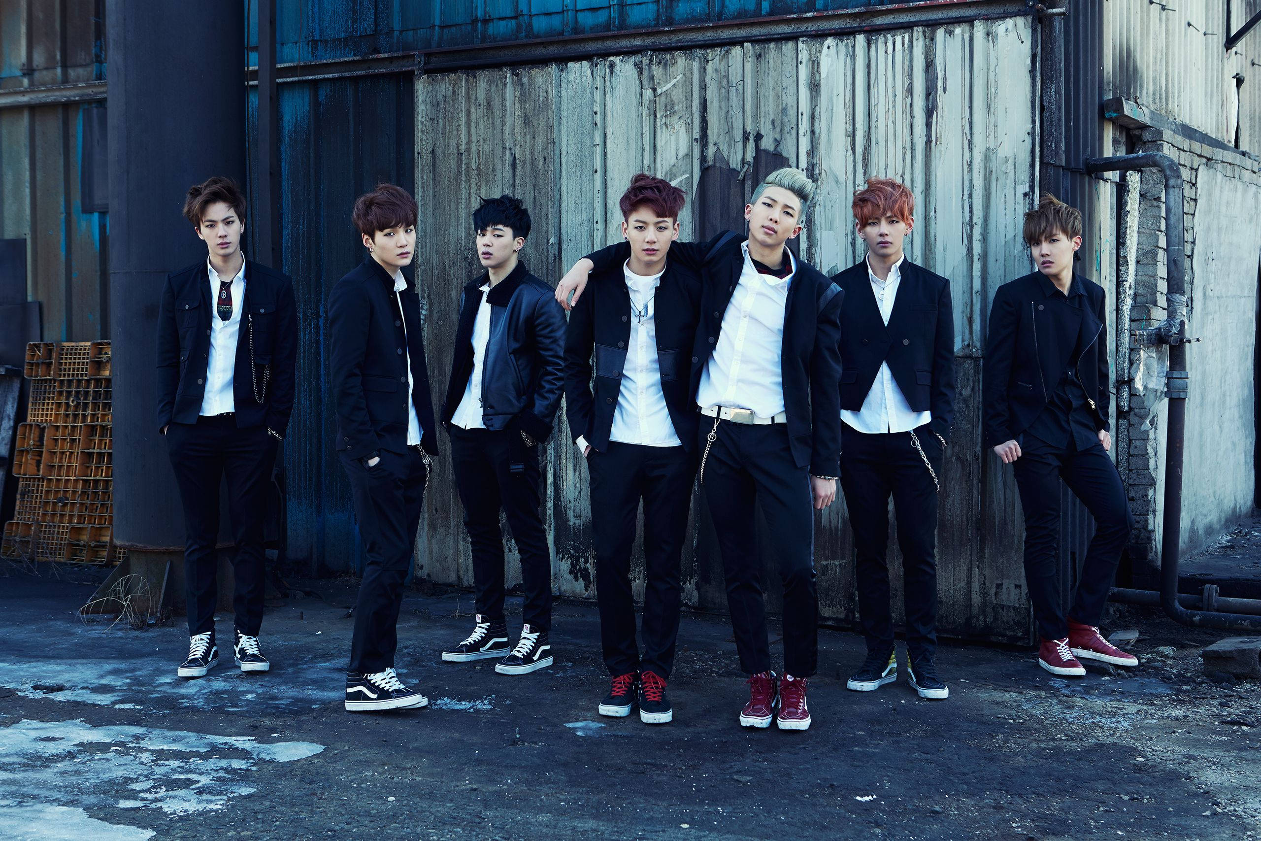 BTS în jachete negre cool Fundal