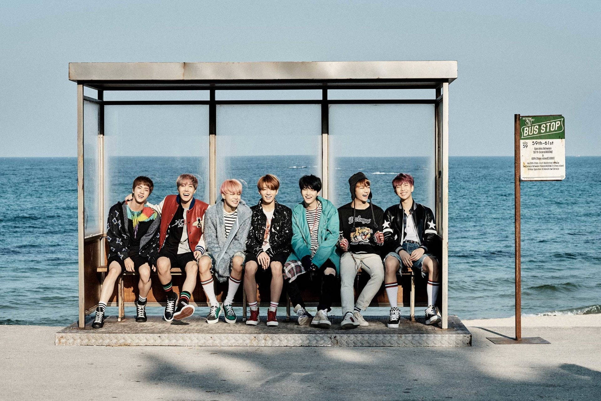 BTS Laptop Cool Spring Day Fundal