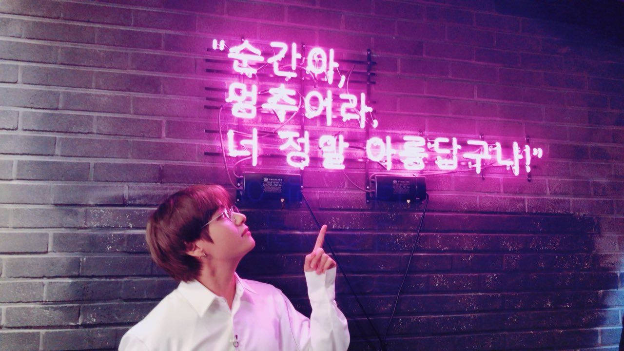BTS V Estetică Lumini Neon Fundal