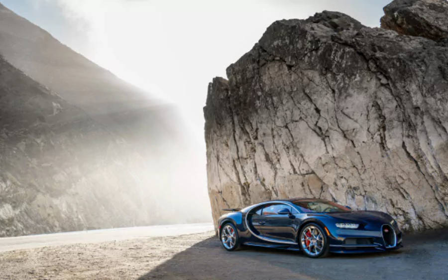 Bugatti Chiron neagră 4K Fundal