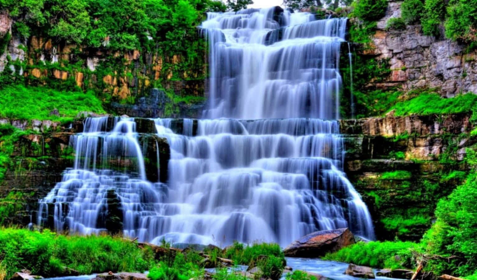 Cascada din Parcul Statului Chittenango Falls pentru Desktop Fundal