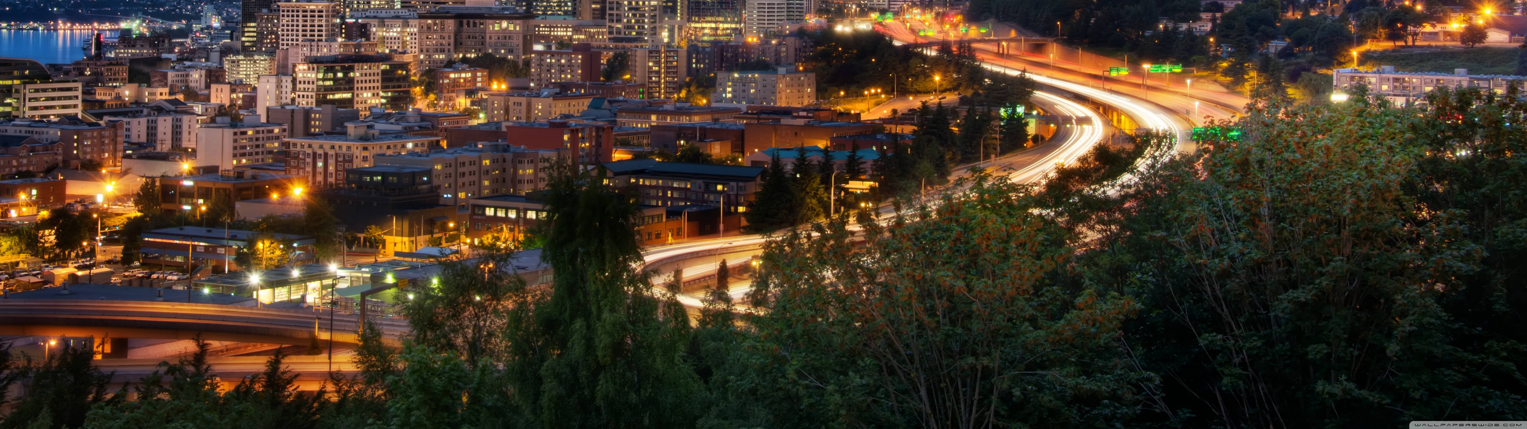 Centrul Seattle: O oază urbană în Orașul de Smarald Fundal