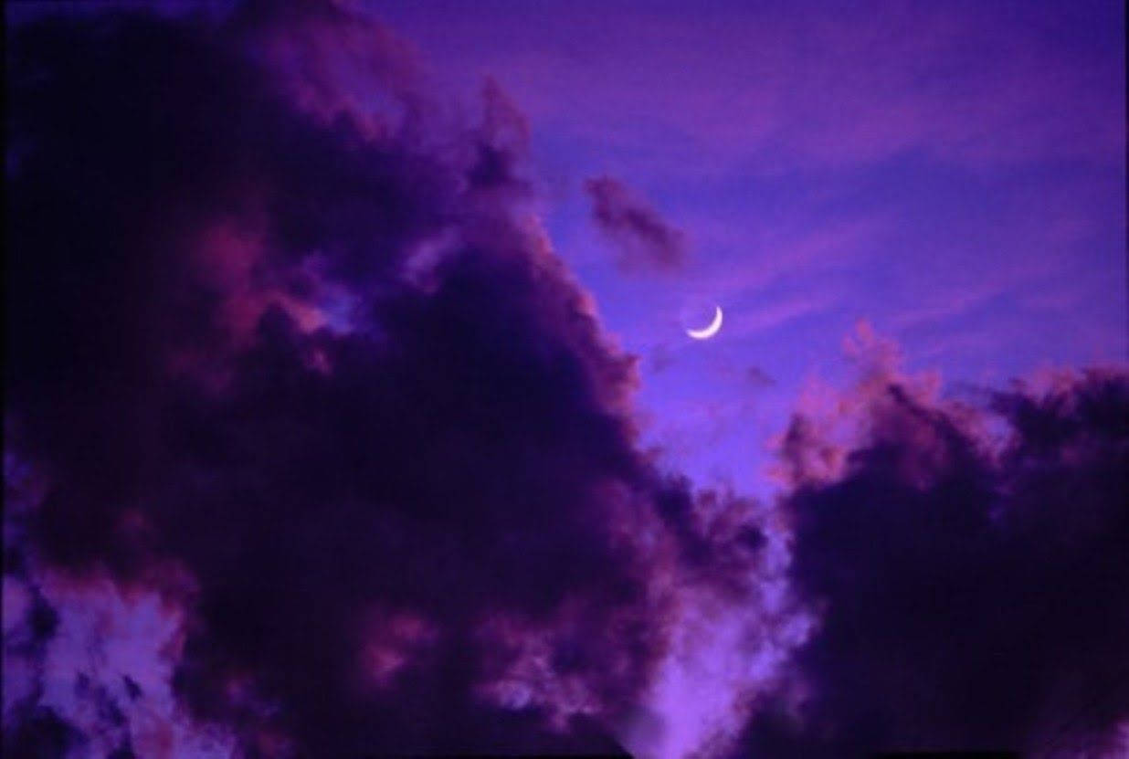 Cer Violet Estetic pentru Desktop Fundal