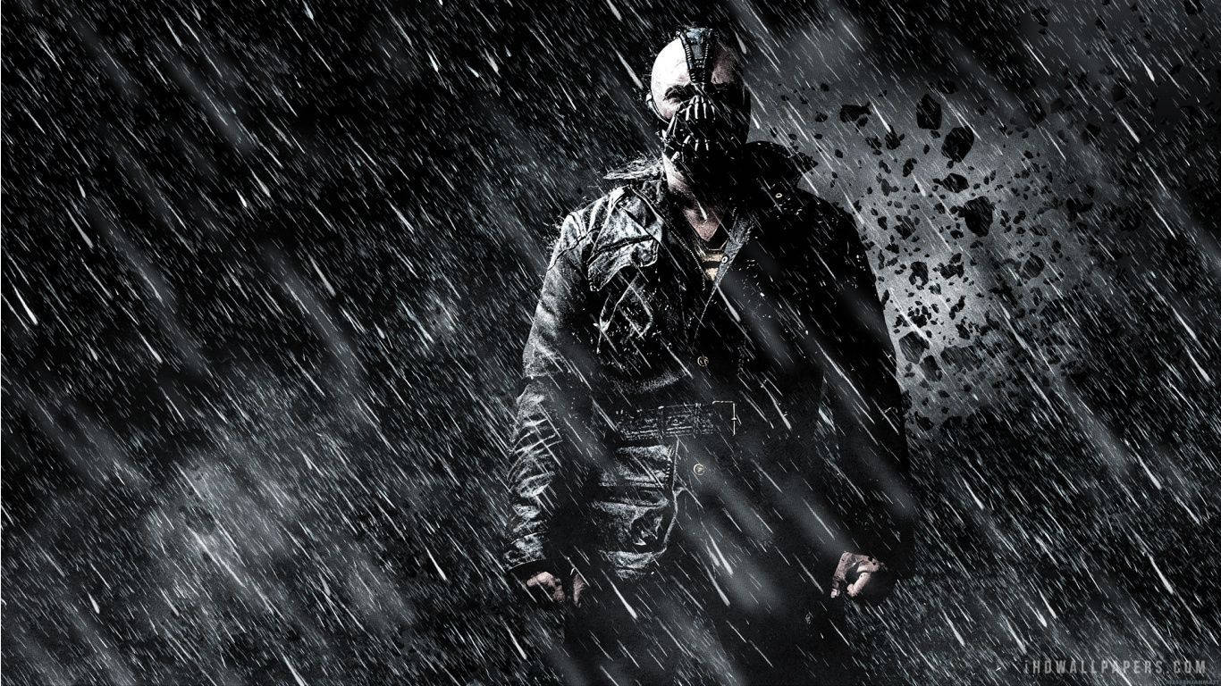 Christian Bale calcă pe urmele lui Batman în The Dark Knight Rises Fundal