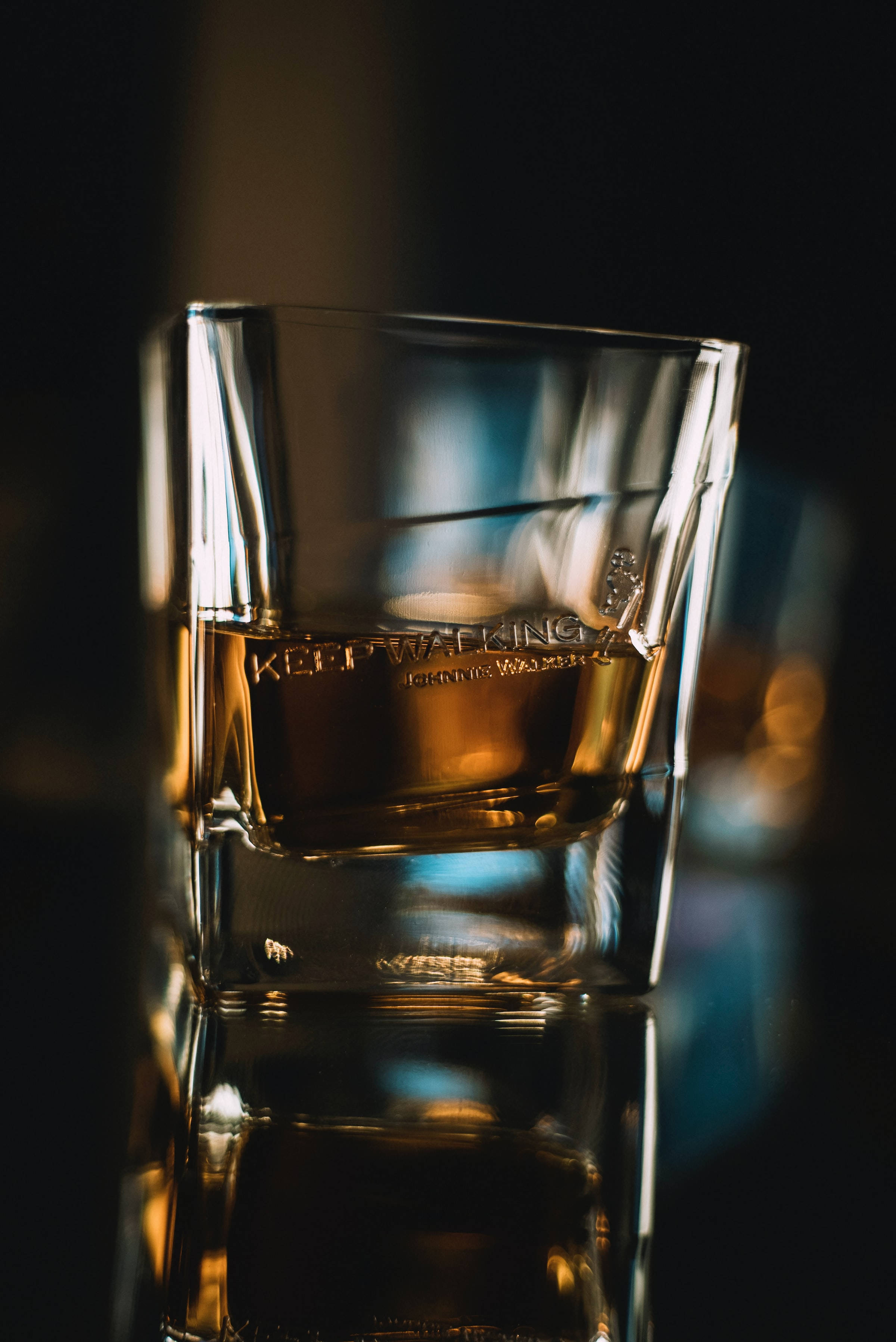 Close Up Whisky In Shot Glass Fundal
