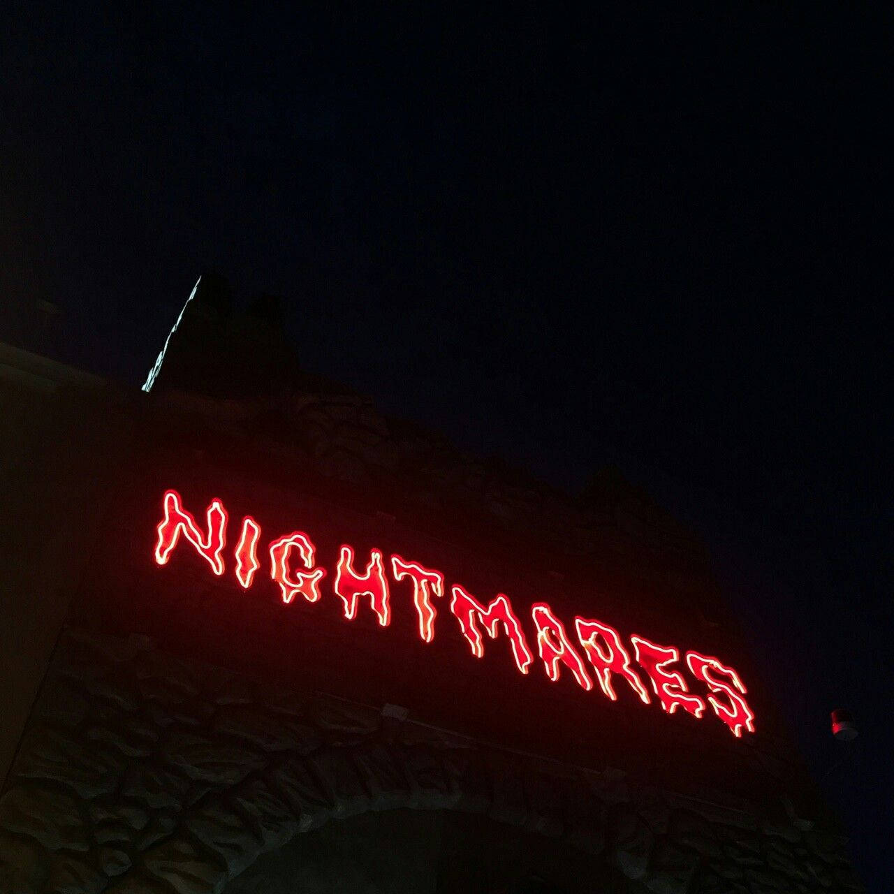 Coșmaruri Neon Roșii Estetice Fundal
