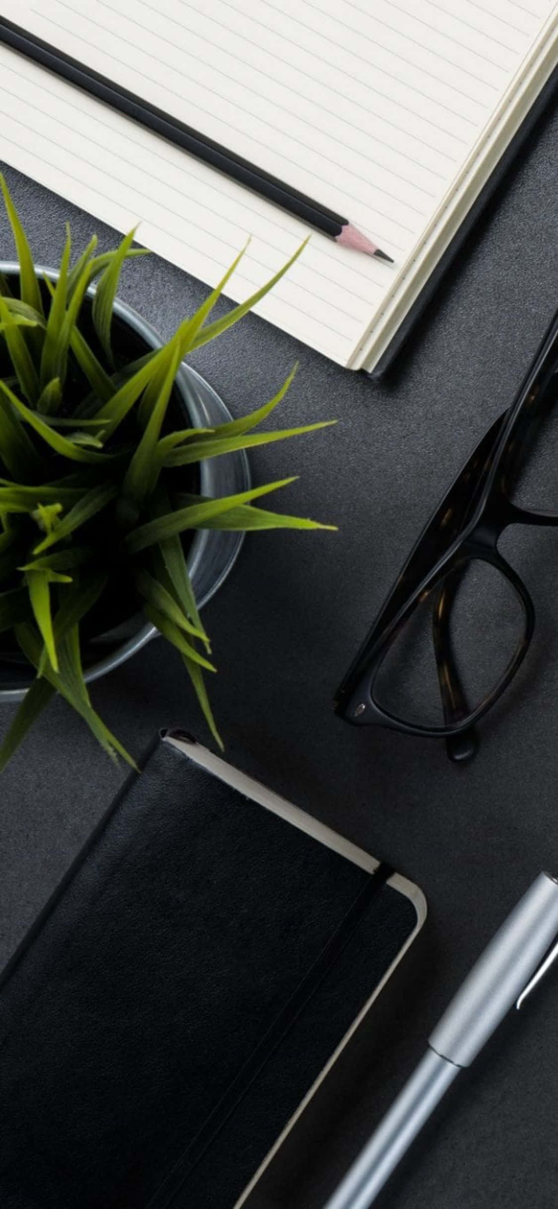 Crește-ți productivitatea la muncă cu Biroul iPhone Xs Fundal
