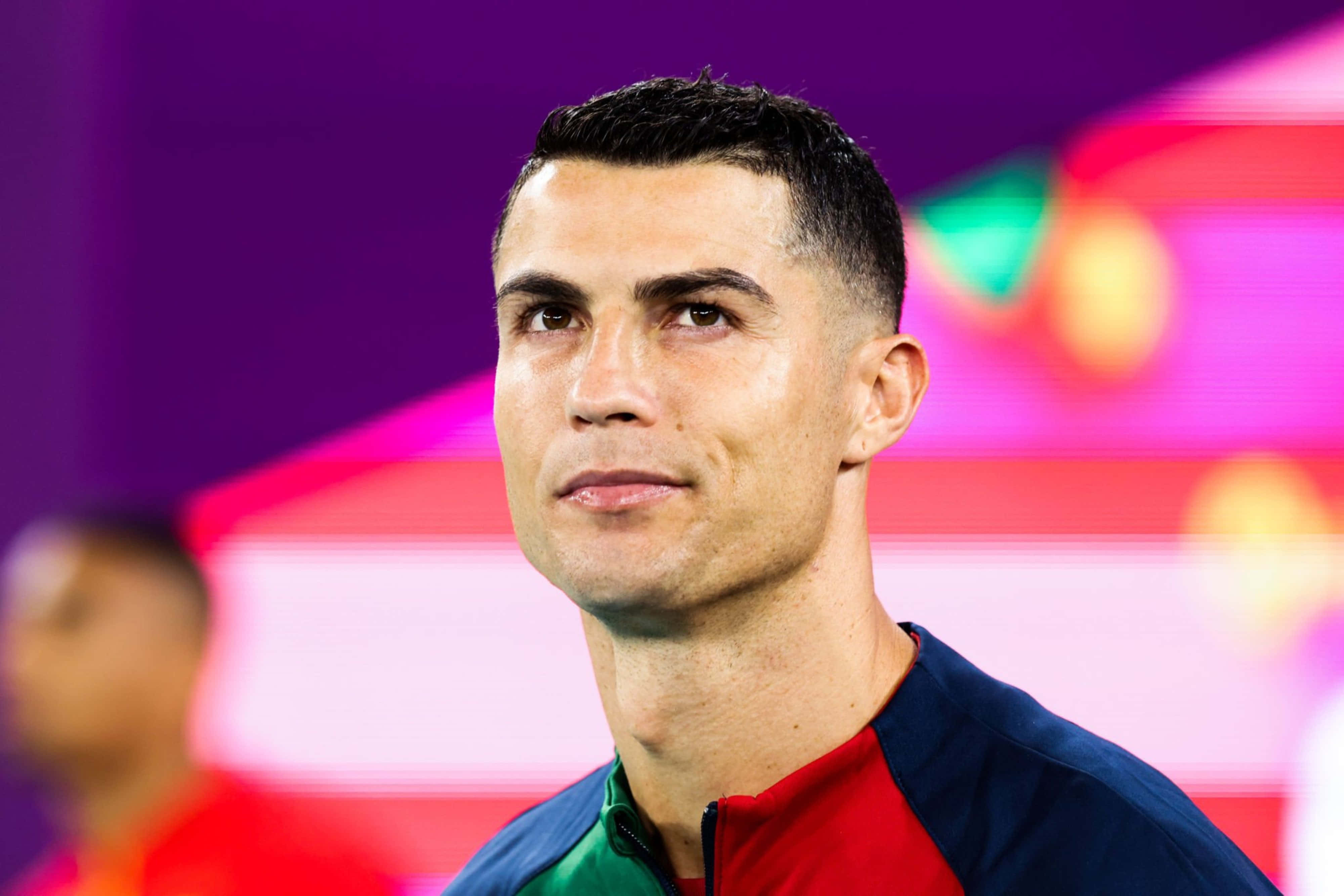 Cristiano Ronaldo își urmărește visele pe teren și în afara lui Fundal