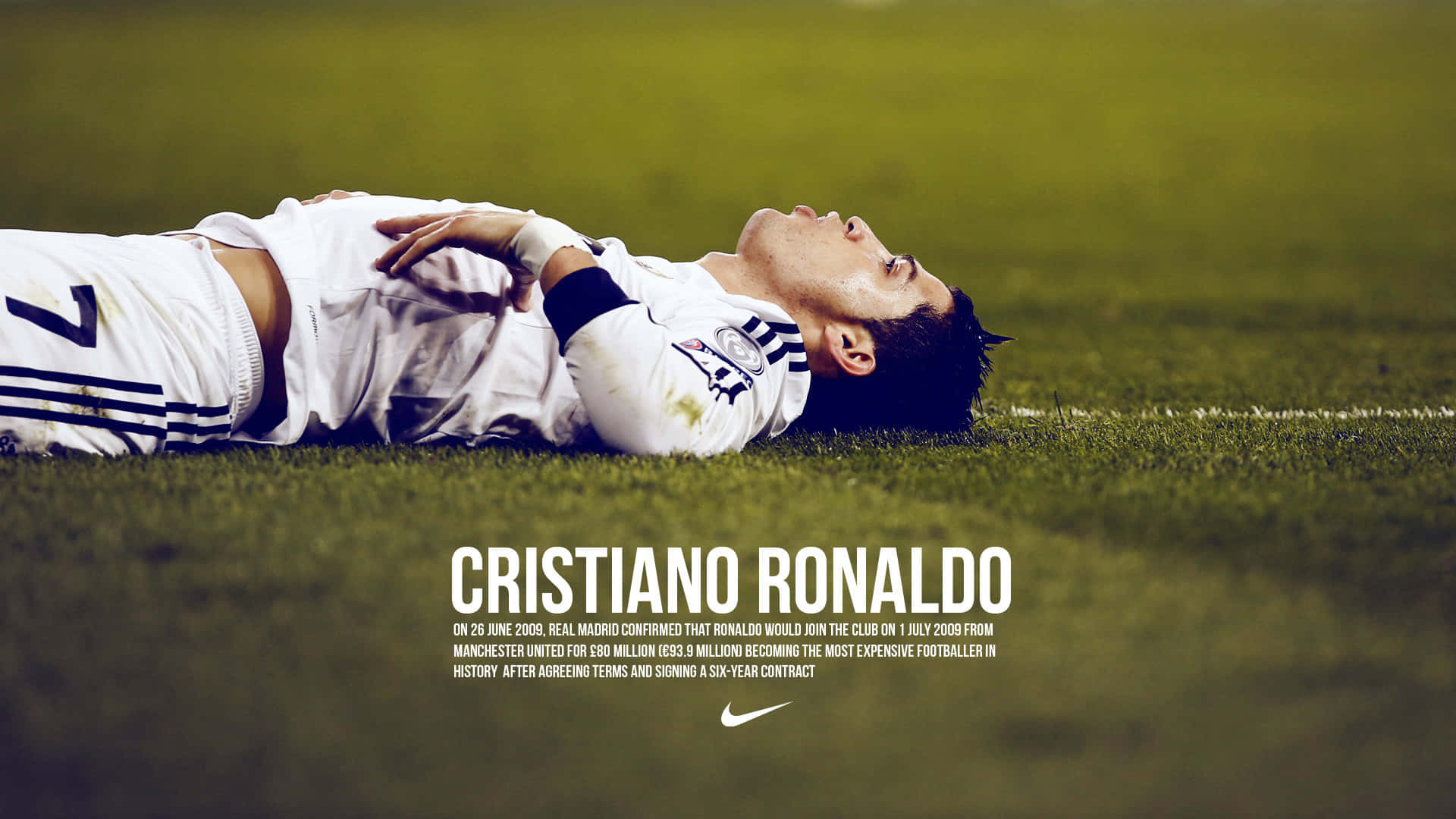 Cristiano Ronaldo, căpitanul Portugaliei și marcatorul fenomenal de goluri Fundal