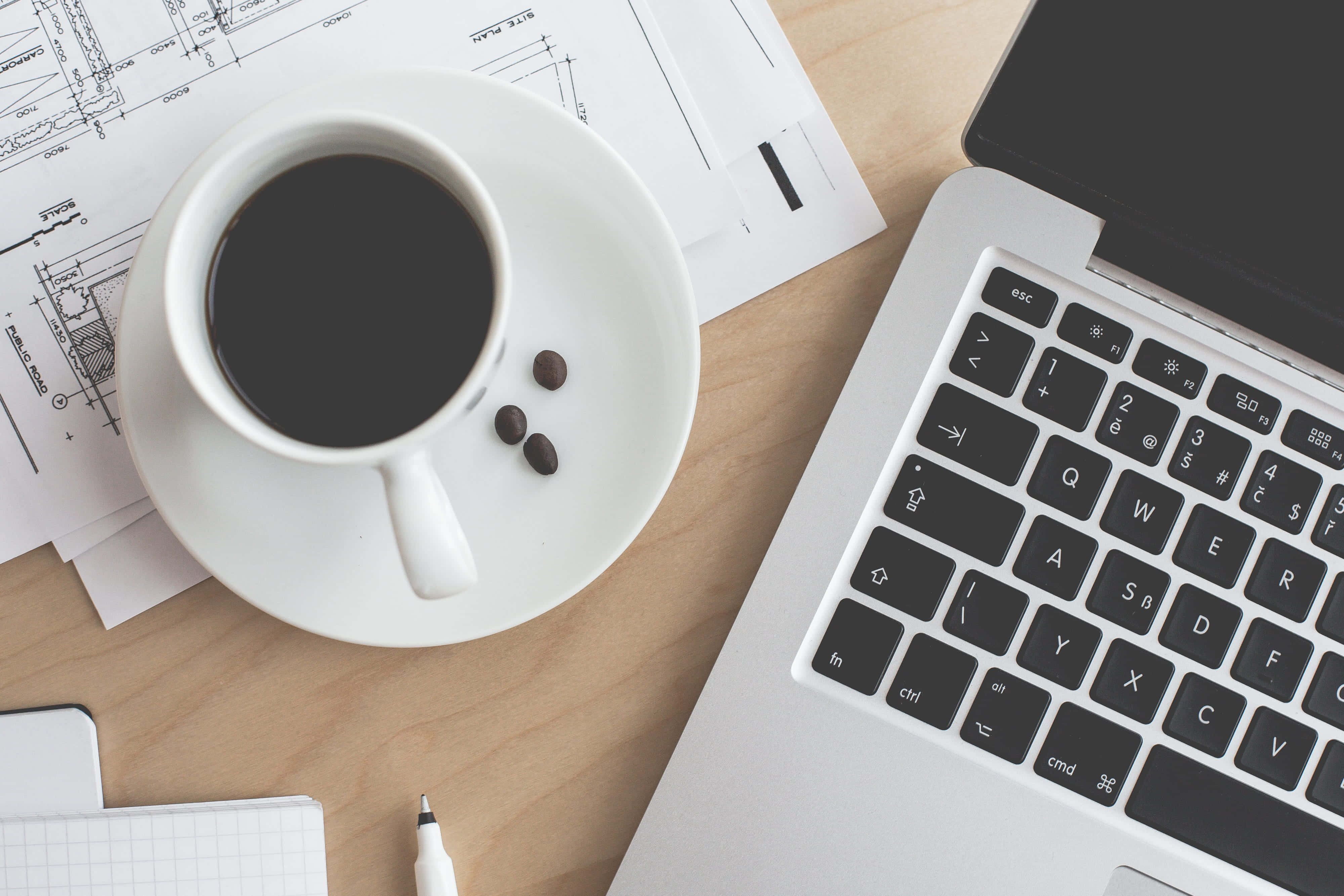 Design estetic minimalist Macbook Fundal