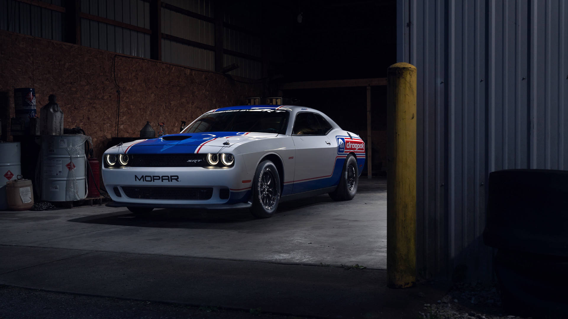 Dodge Challenger 2021 Alb și Albastru Fundal