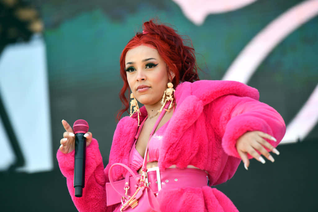 Doja Cat în studioul său personal Fundal
