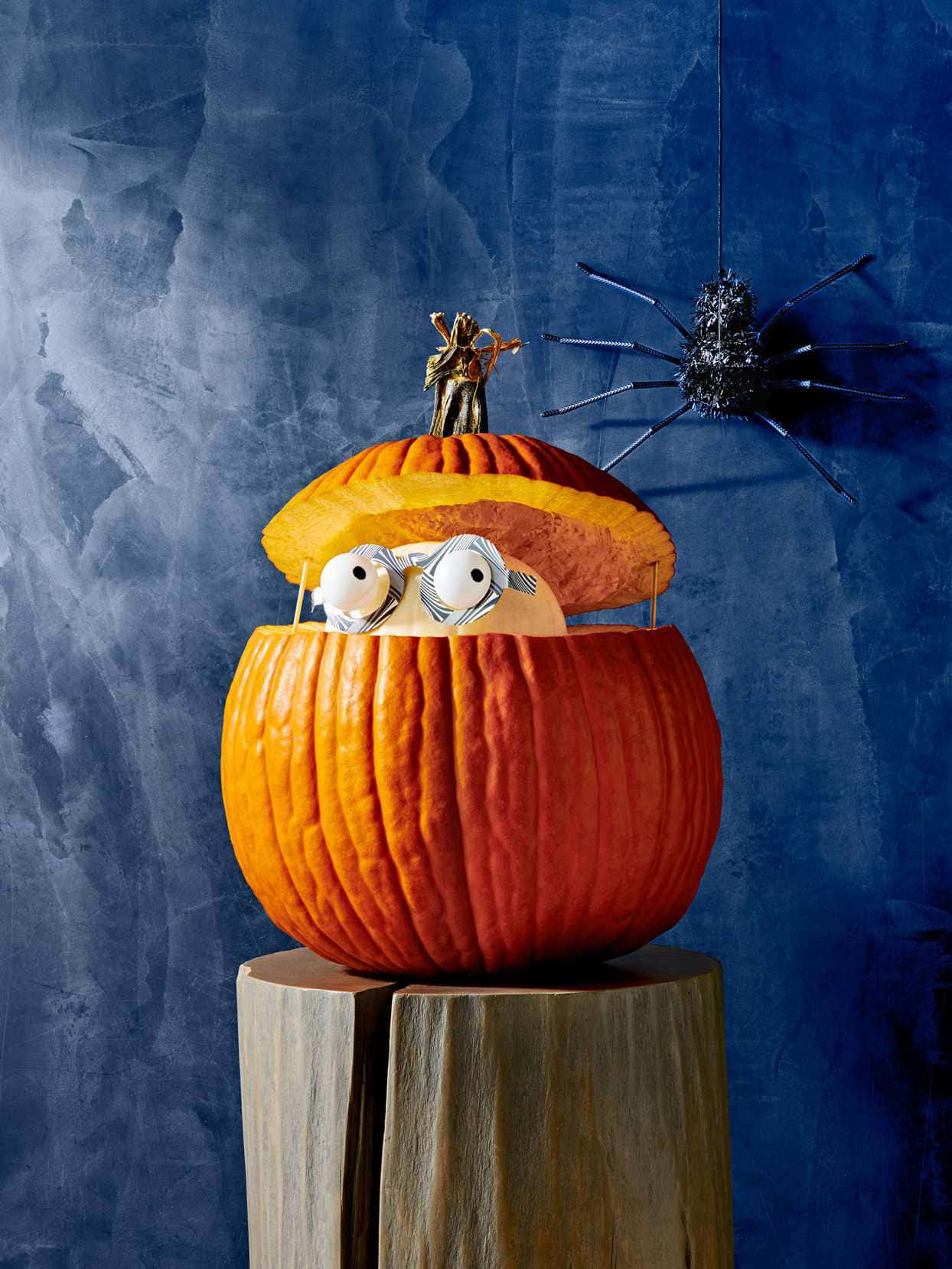 Dovleac de Halloween cu design drăgut de Minion Fundal