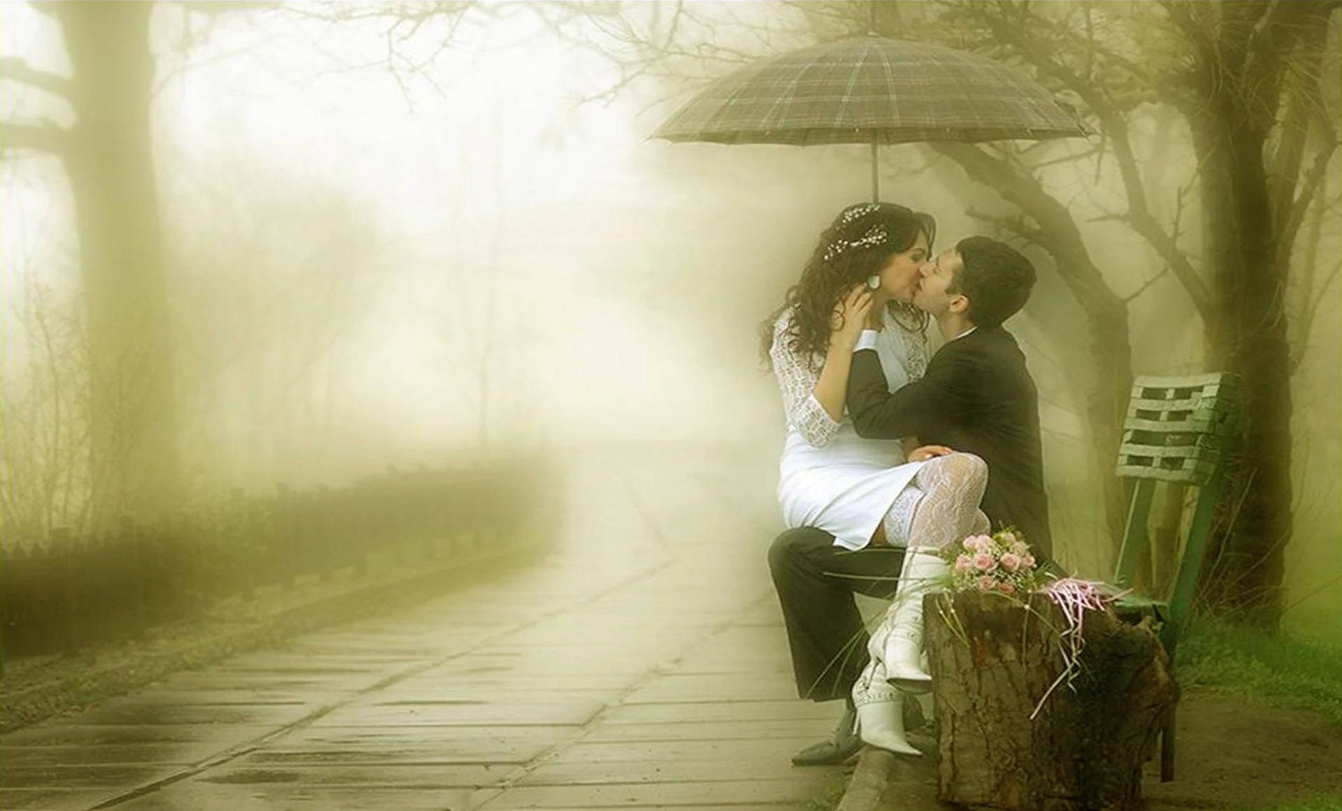 Dragoste romantică în parc Fundal