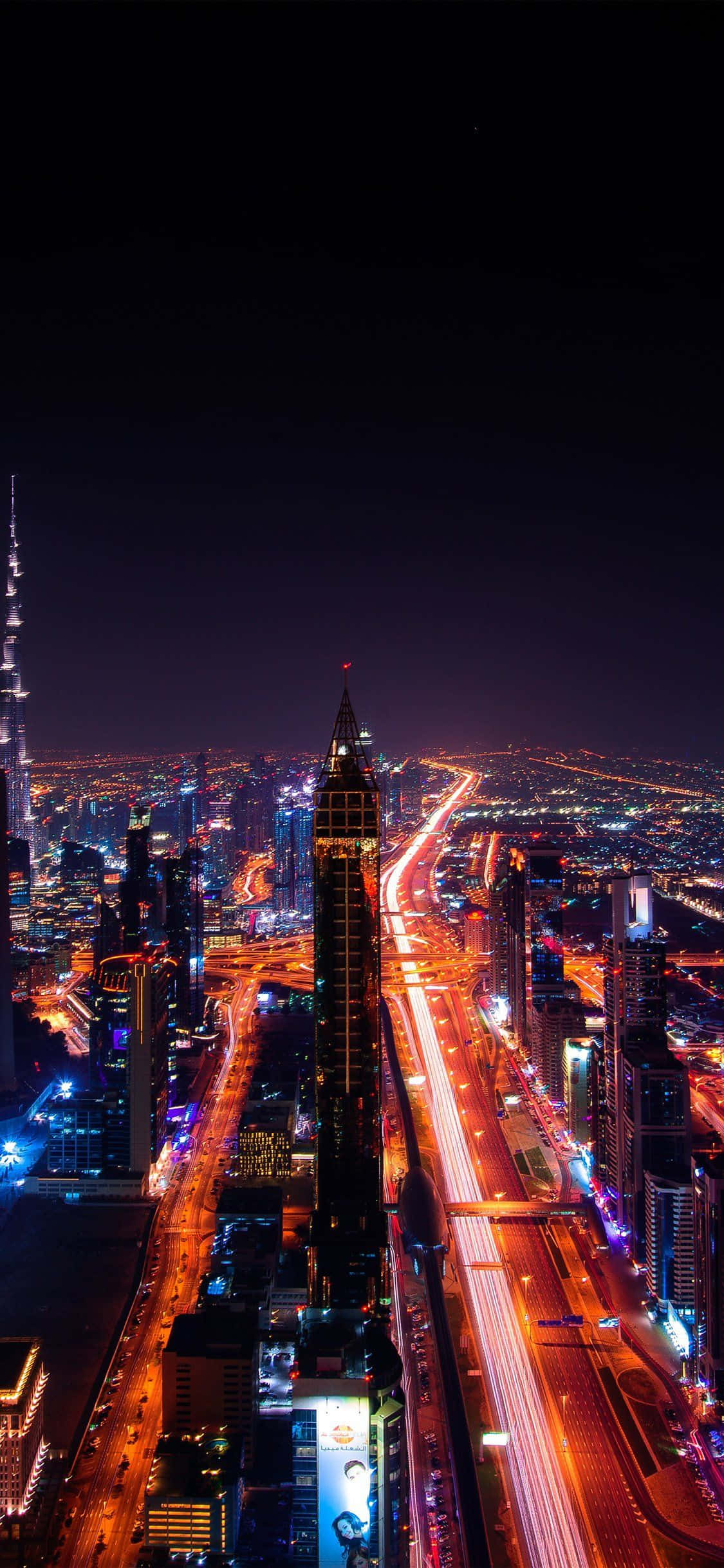 Dubai City iPhone Display At Night Fundal