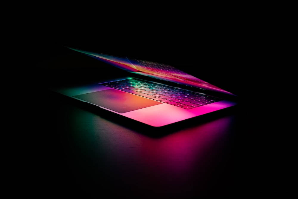 Ecran roz minimalist pentru laptop de top Fundal