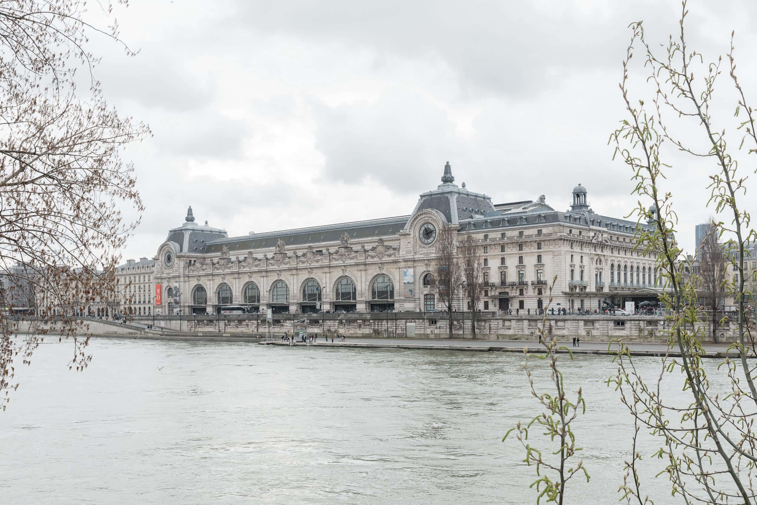 Estetică Albă Musée d'Orsay Fundal