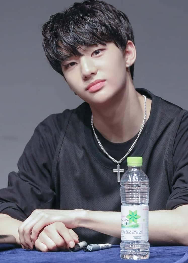 Eveniment fan meeting cu cântărețul sud-coreean Hyunjin Fundal