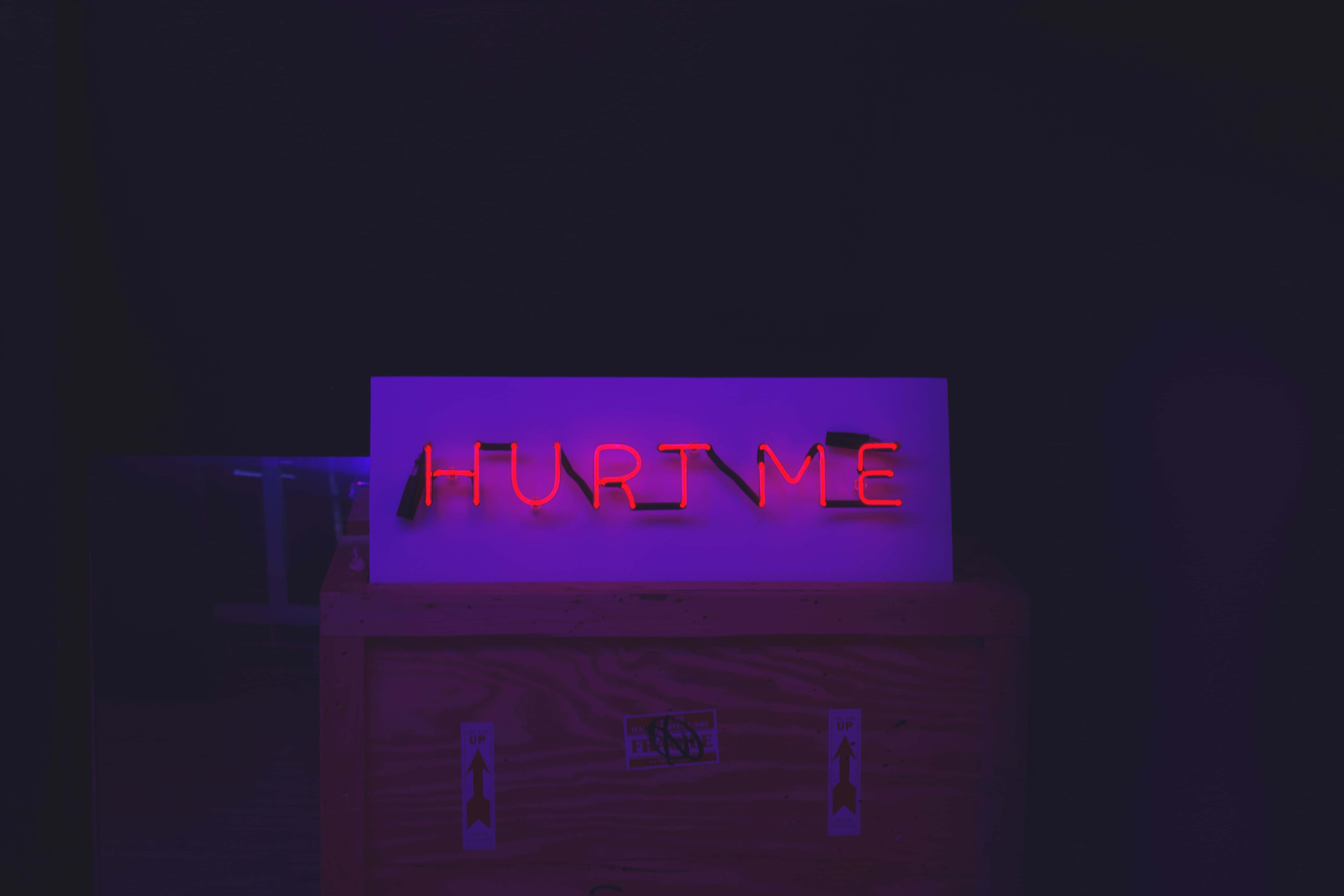💡 Experimentează puterea esteticii neon Fundal