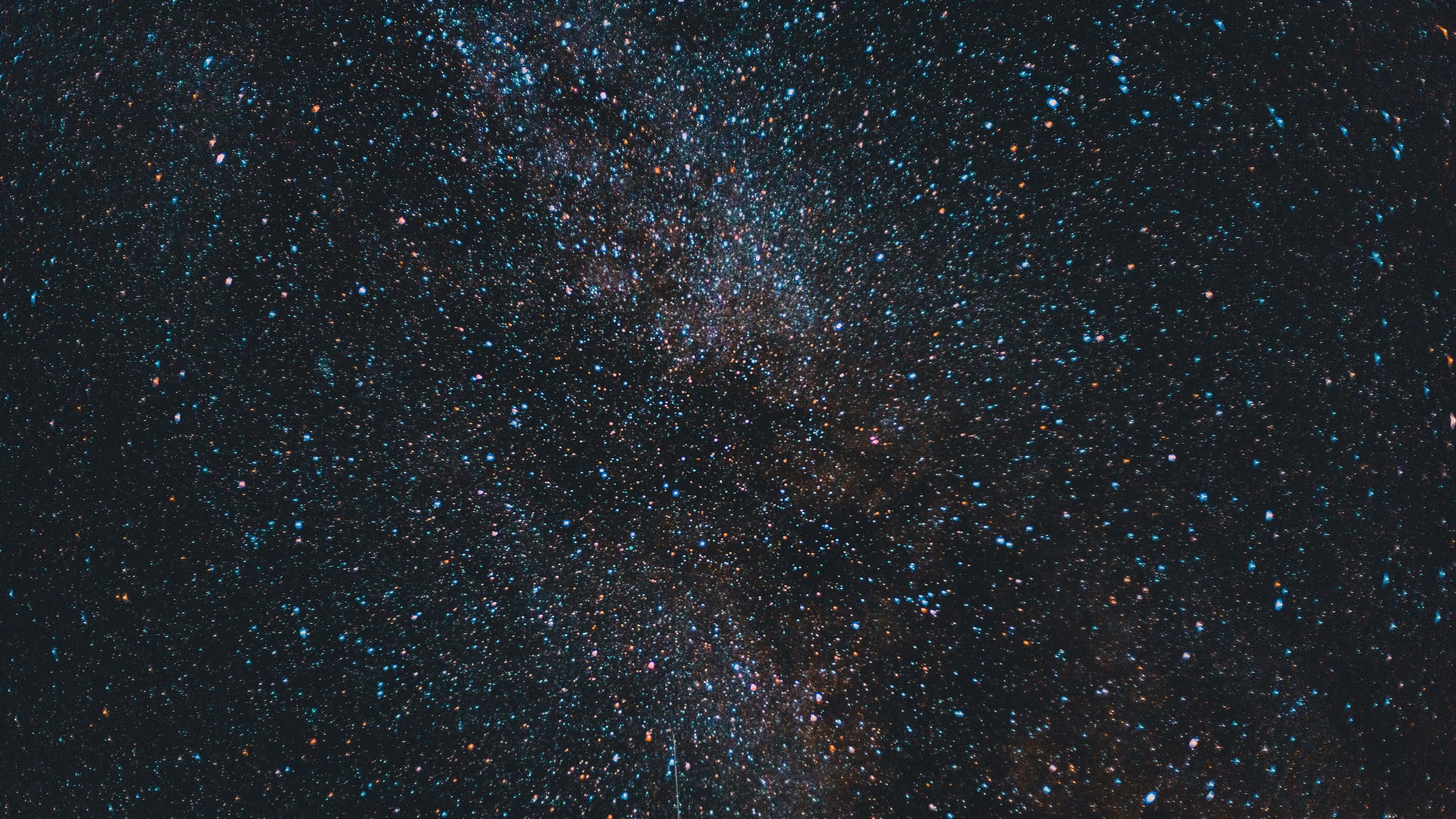 Explorează adâncurile și frumusețea spațiului cosmic Fundal