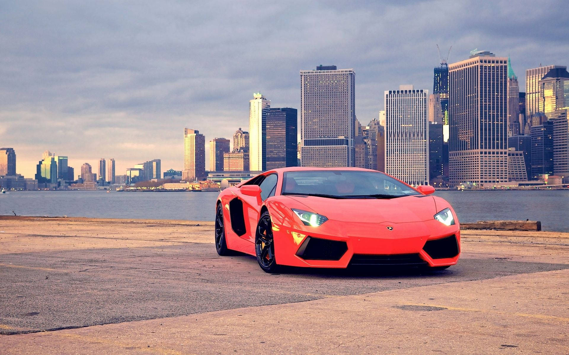 Expoziție de mașini Lamborghini în Brooklyn Bridge Park Fundal