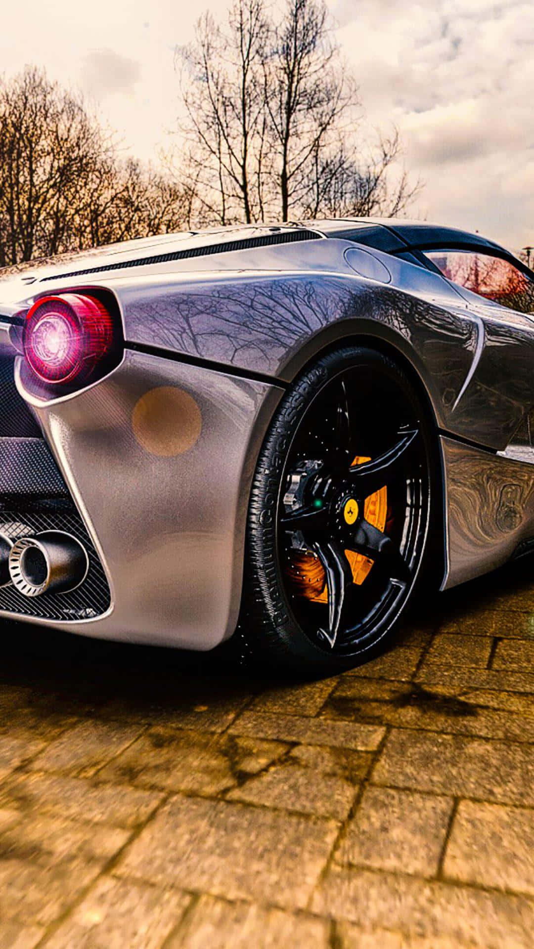 Ferrari Argintiu Scump Fundal