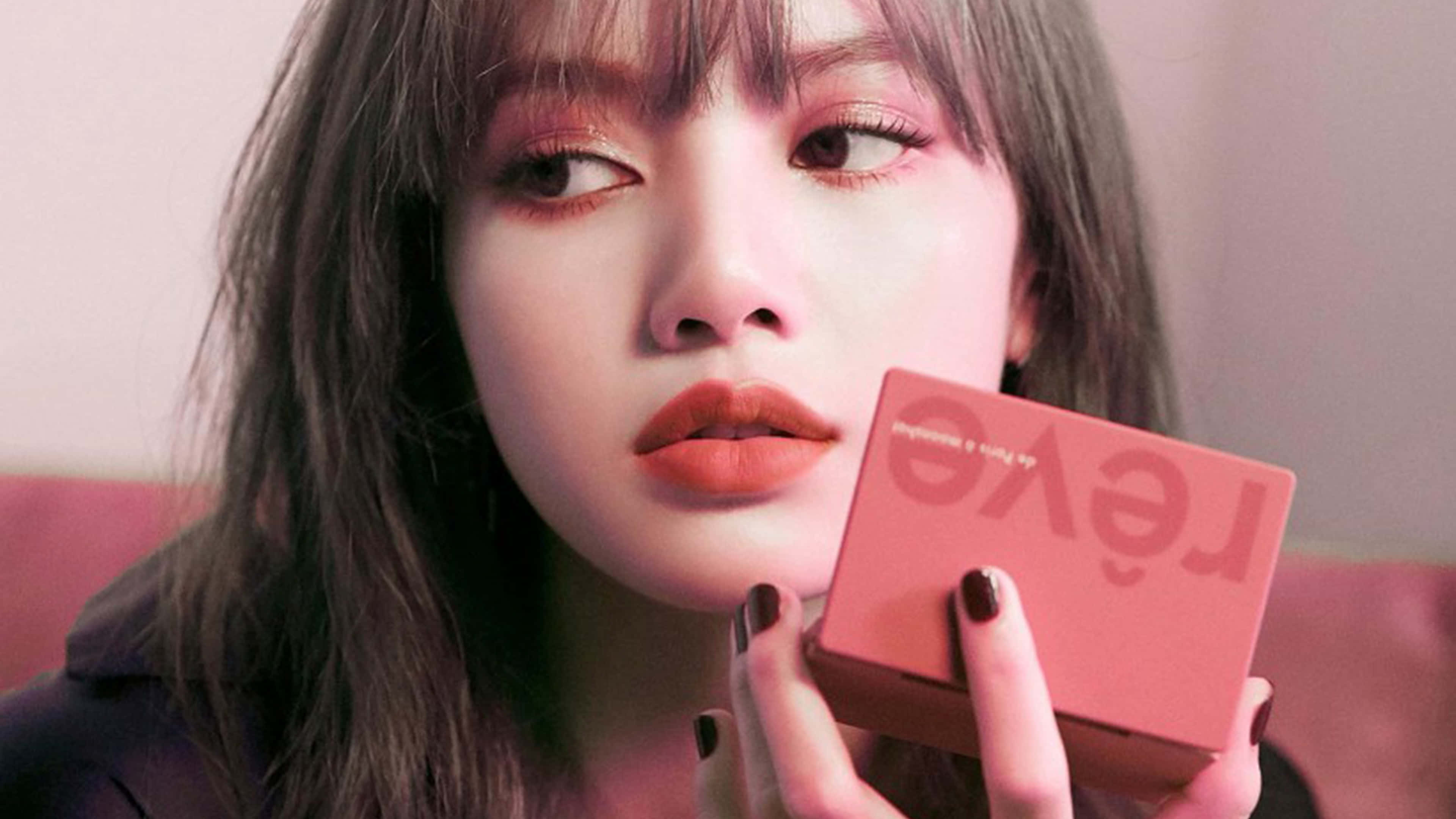 Fii Curajos Ca Blackpink Fundal