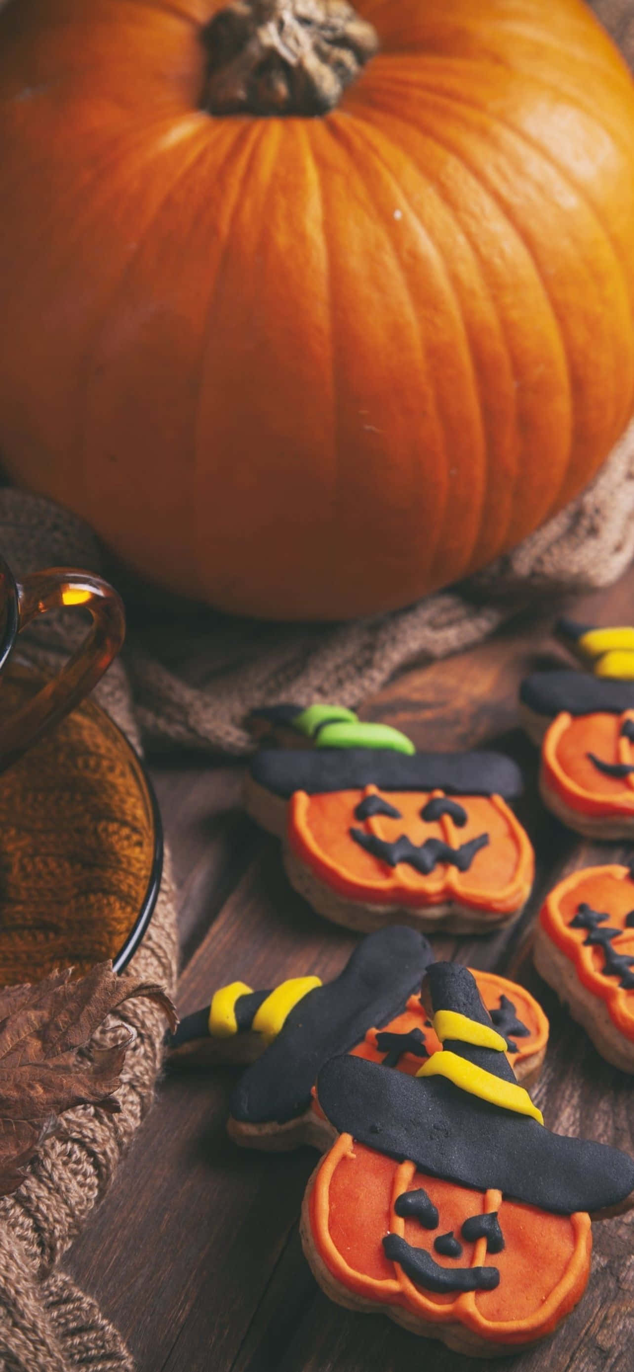 Fii înfricoșător cu acest fundal de Halloween super cool pentru iPhone! Fundal
