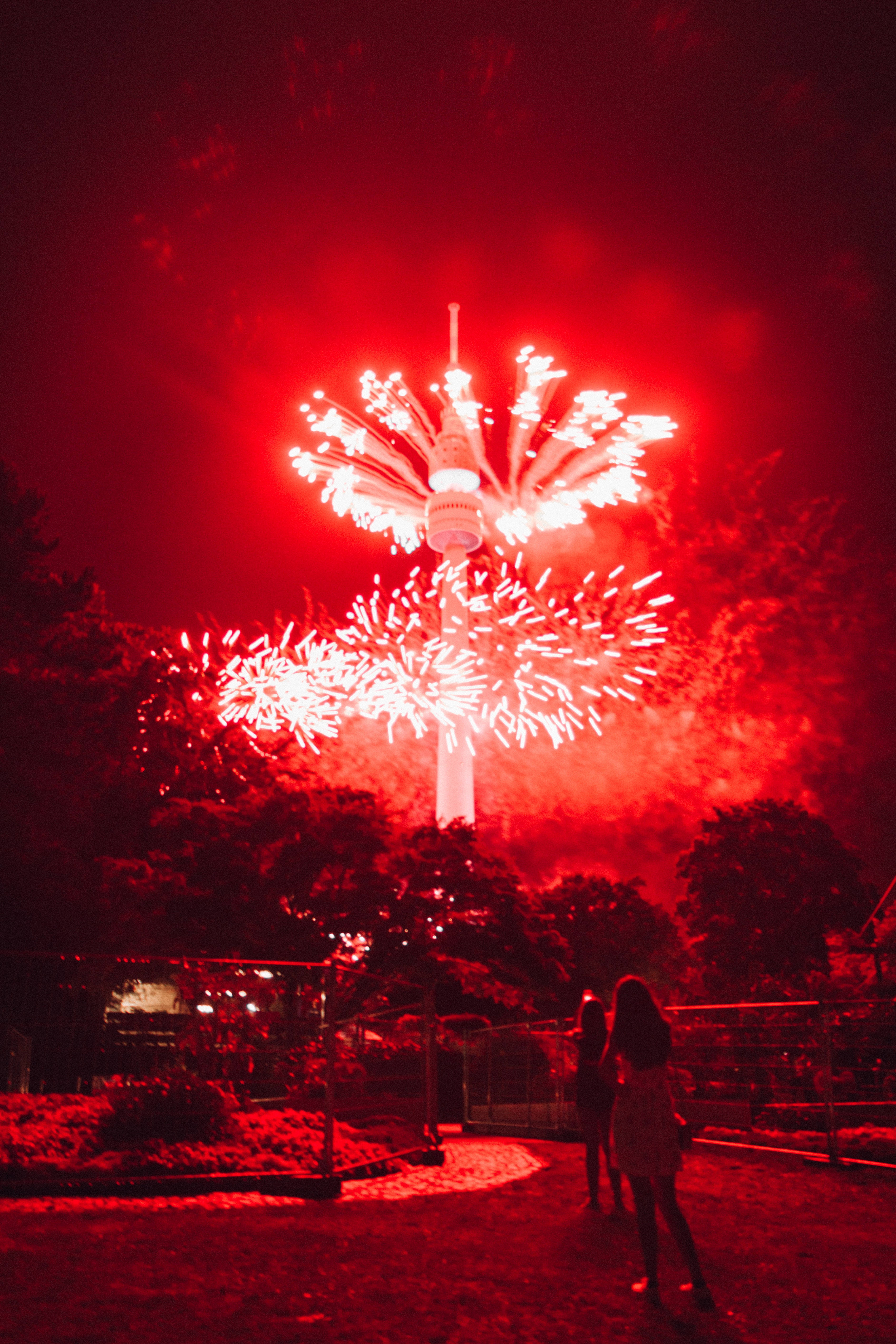 Focuri de artificii roșu-închis Fundal