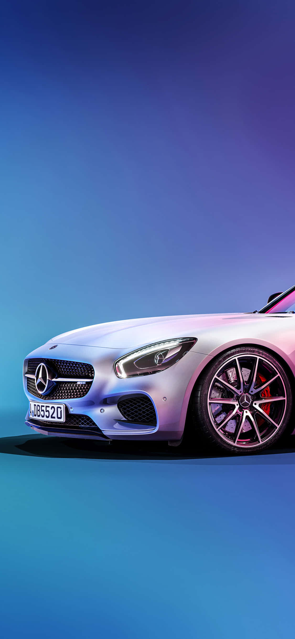 iPhone Xs Mercedes Amg Fundal Alb Cu Fundal Albastru Fundal