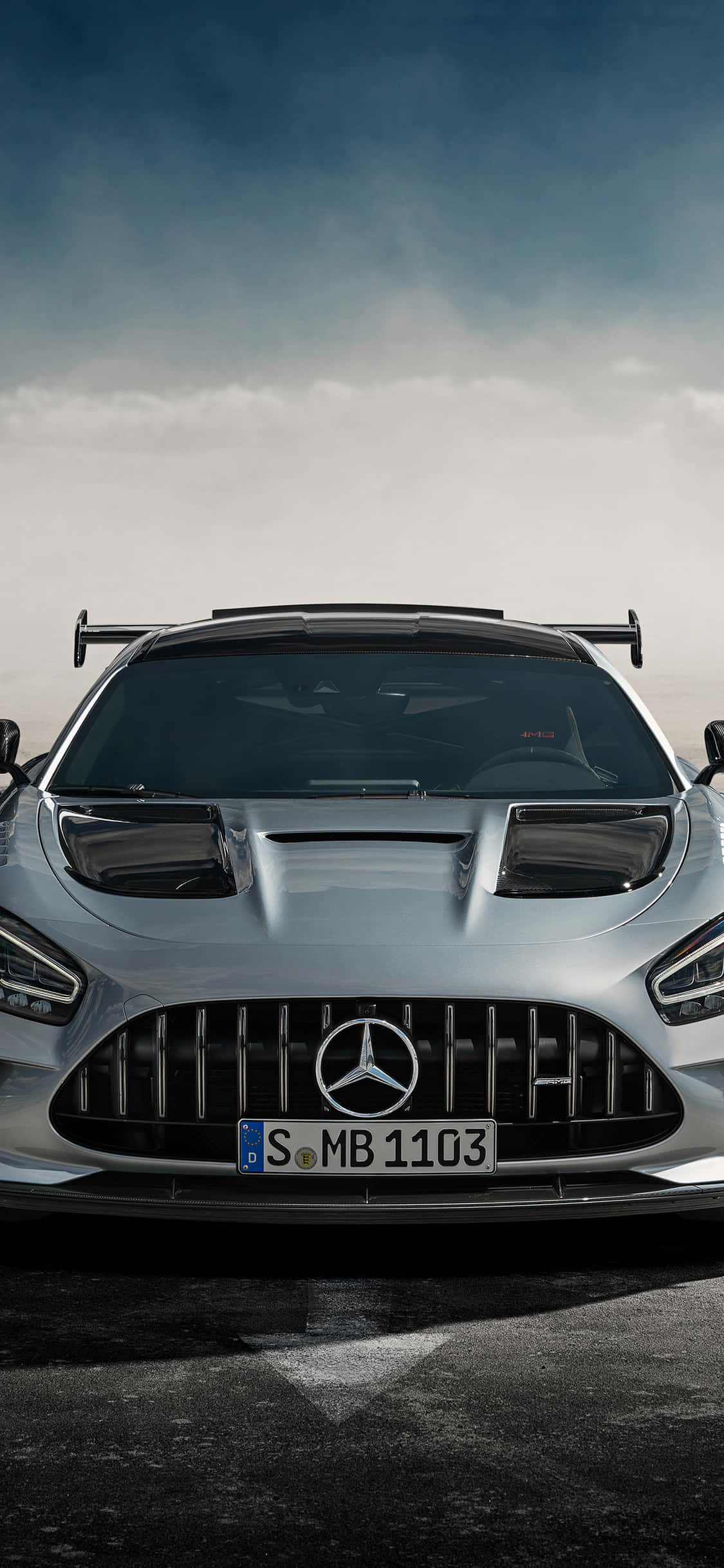 Fundal Argintiu iPhone Xs Mercedes Amg Fundal