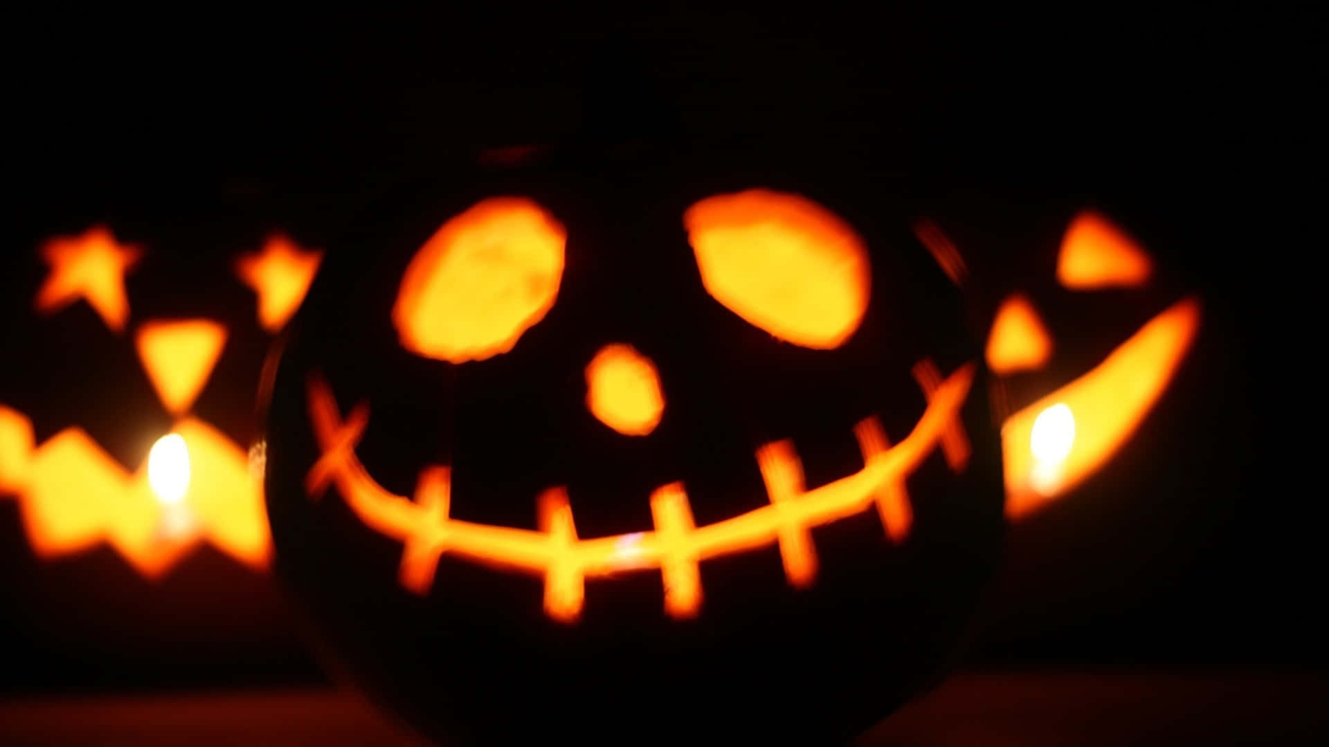 Fond de ecran Halloween cu dovleci și piele întunecată Fundal