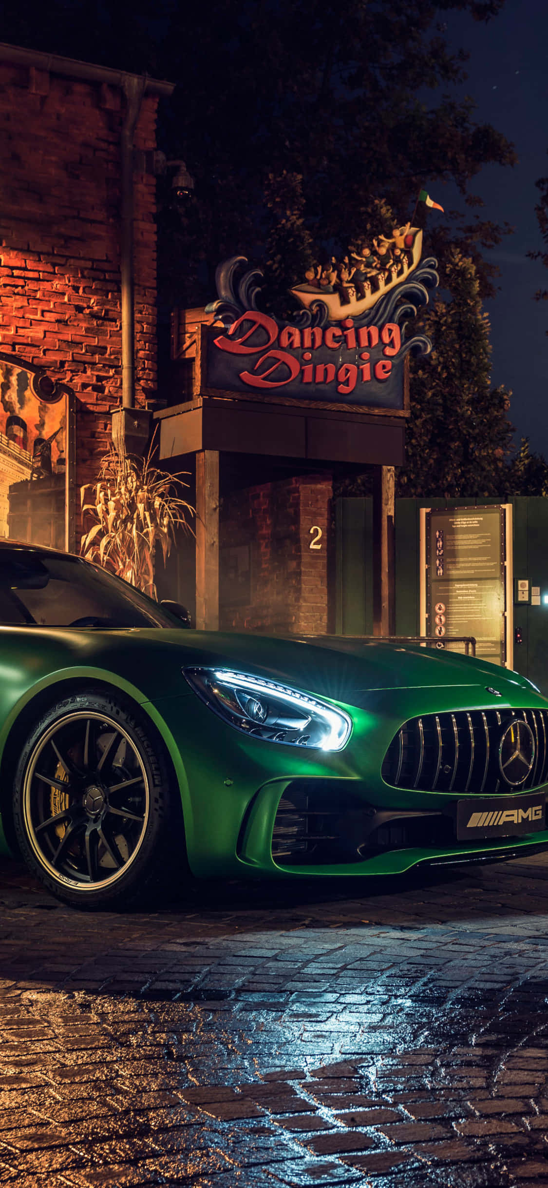Fond iPhone X Amg Gt-r și AMG GT Verde Fundal
